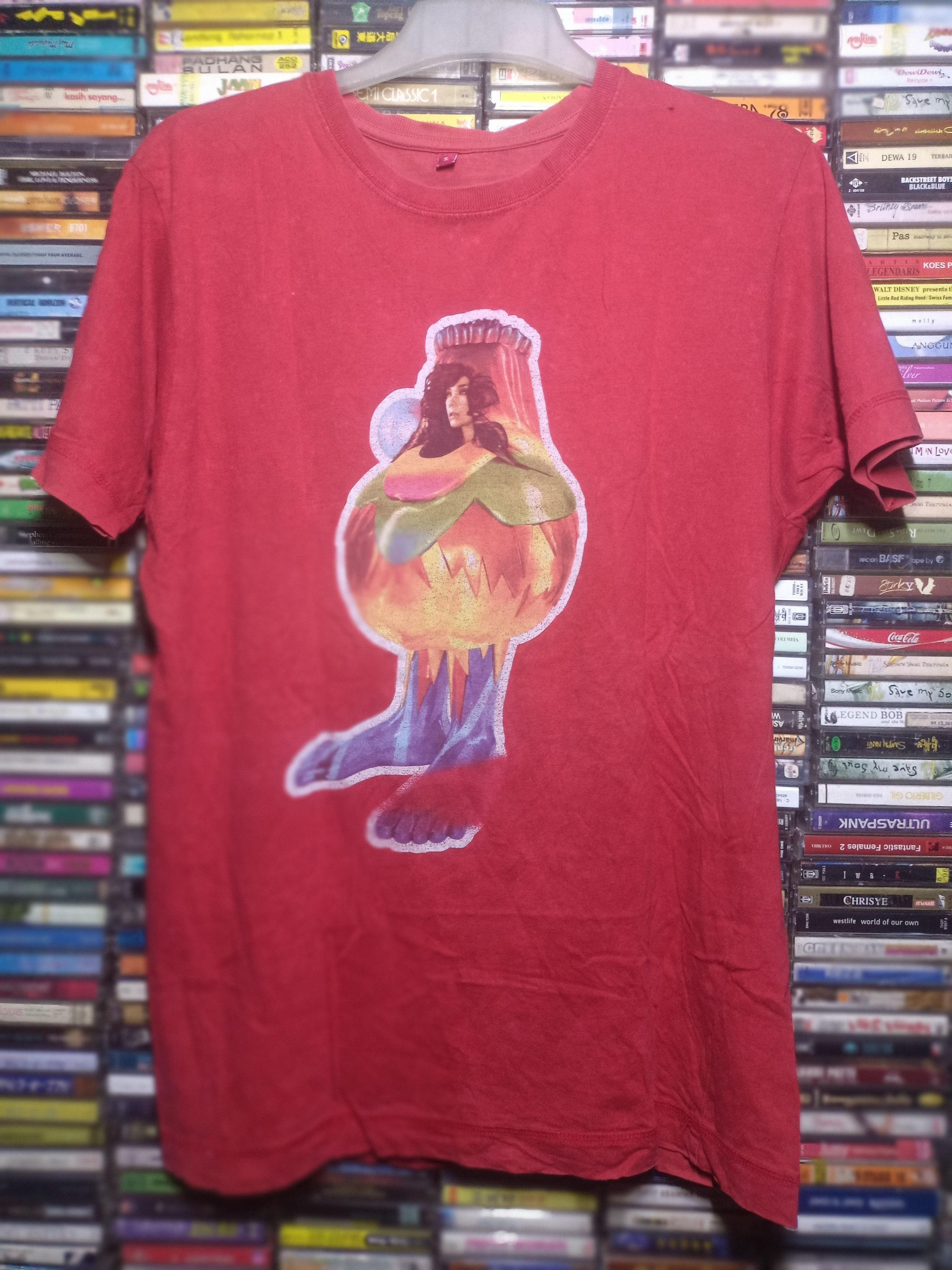 Band Tees Vintage band tee bjork Volta album Size US M / EU 48-50 / 2 - 1 Thumbnail