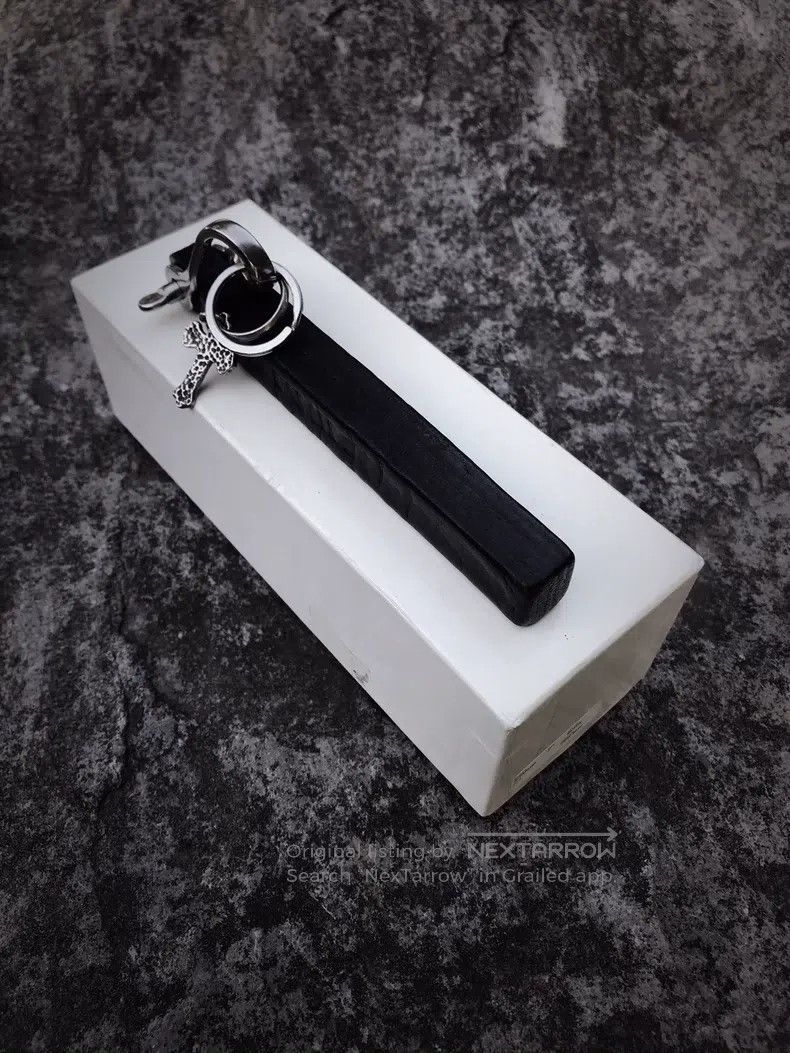 Julius Julius Vegetable Tanned Leather Keychain Size ONE SIZE - 1 Thumbnail