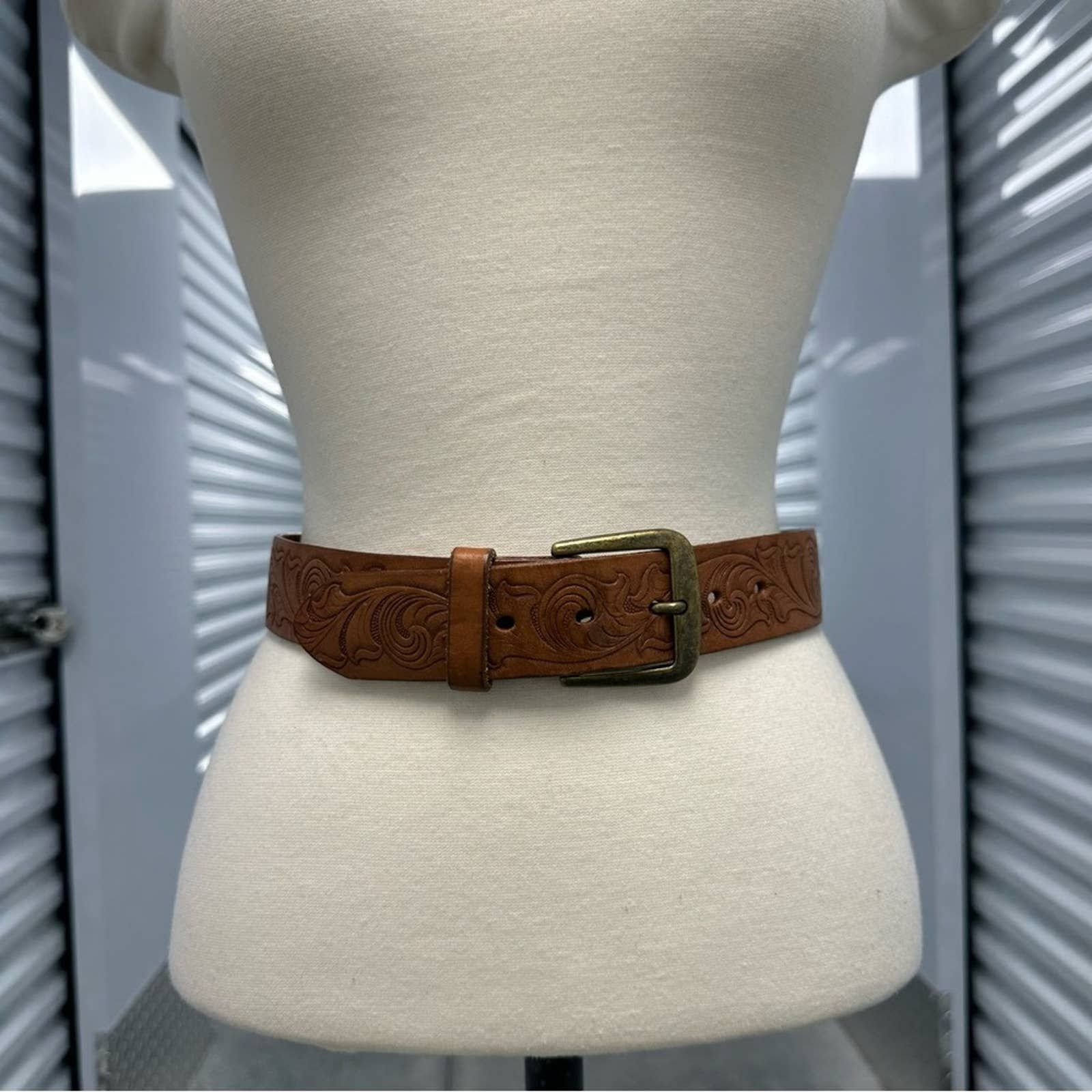 Vintage Vintage Tooled Western Rawhide embossed leather belt 26-28" Size ONE SIZE - 1 Preview