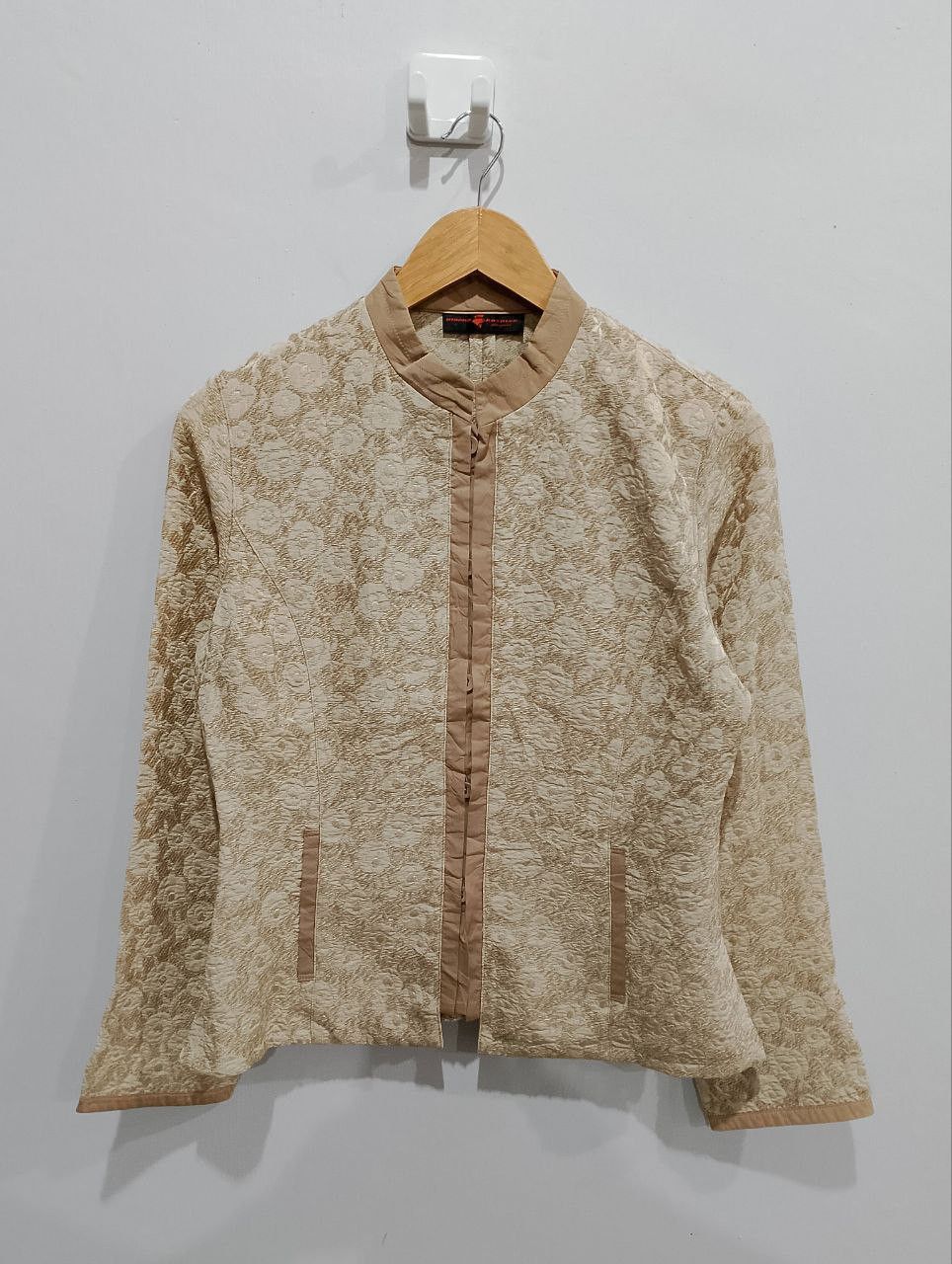 HIROKO KOSHINO Silk Knitted Tan Jacquard Floral Jacket
