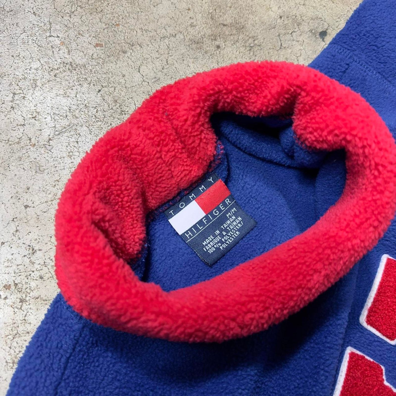 Tommy Hilfiger × Vintage Tommy Hilfiger Blue Varsity Style Fleece Sweatshirt Size M / US 6-8 / IT 42-44 - 3 Thumbnail