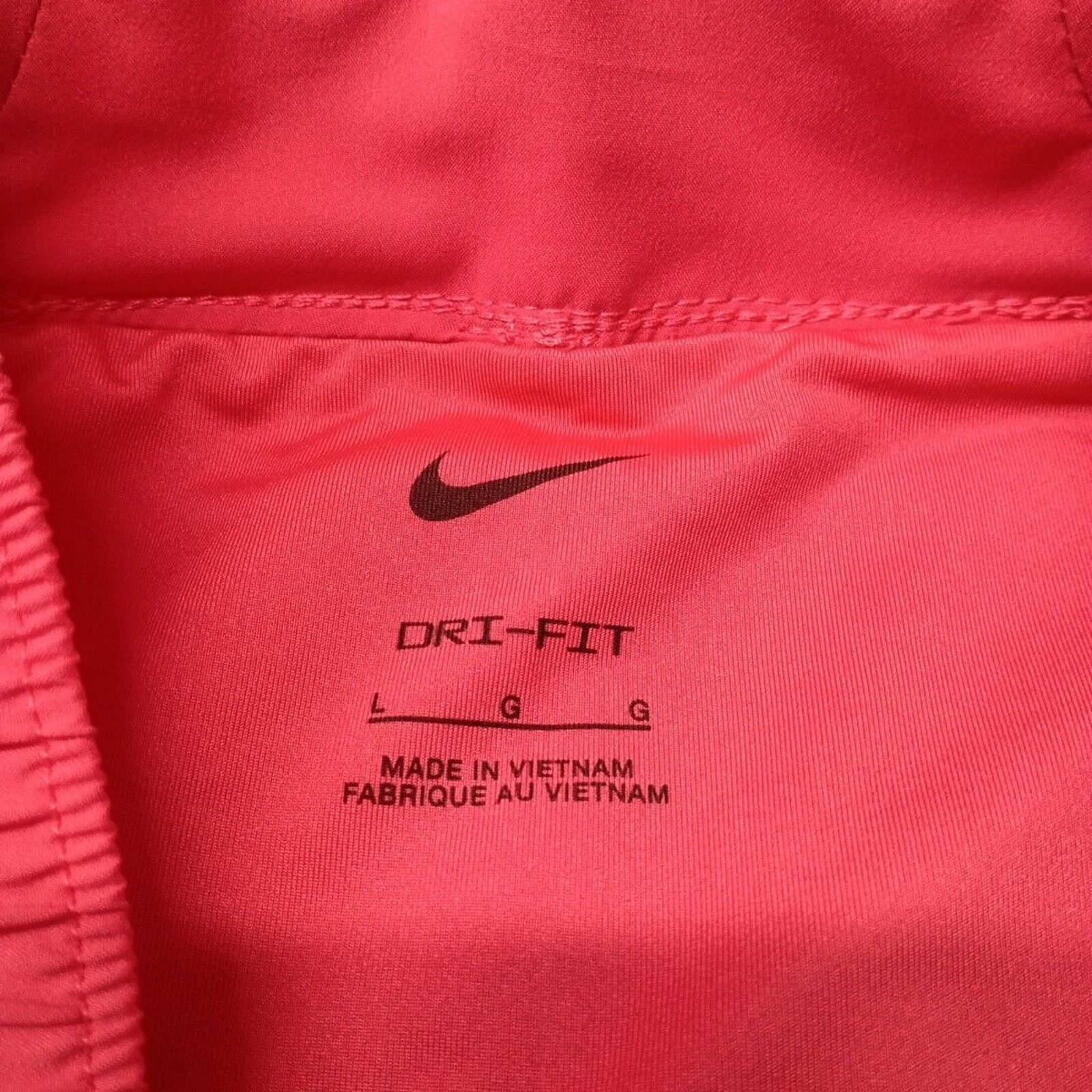 Nike NWT Nike Women's One Dri-FIT Mid-Rise Shorts 3in Pink Size L Size 33" - 3 Thumbnail