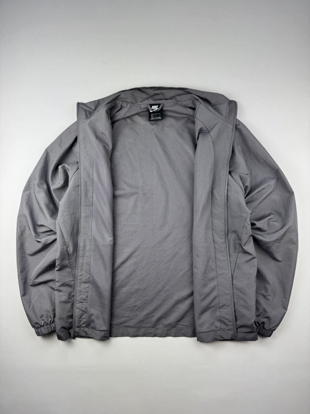 Other Nike Woven Tracksuit Grey Jacket Hype Size US L / EU 52-54 / 3 - 9 Thumbnail