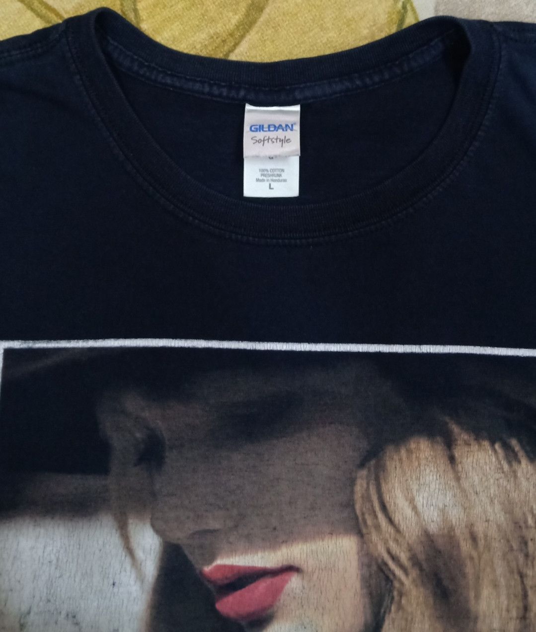 Band Tees Taylor Swift Red T-shirt Size US L / EU 52-54 / 3 - 9 Thumbnail