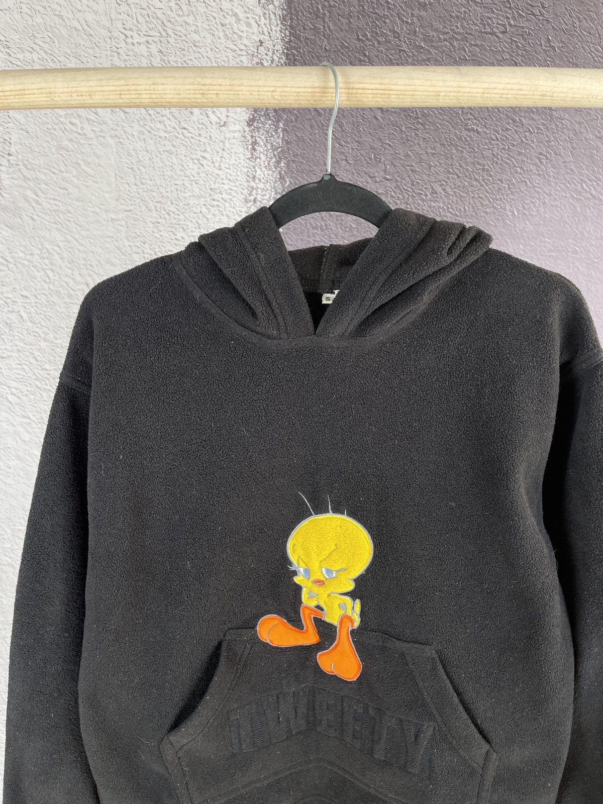 Cartoon Network × Vintage × Warner Bros Looney Tunes vintage 1996 Tweety black fleece hoodie Size US S / EU 44-46 / 1 - 3 Thumbnail