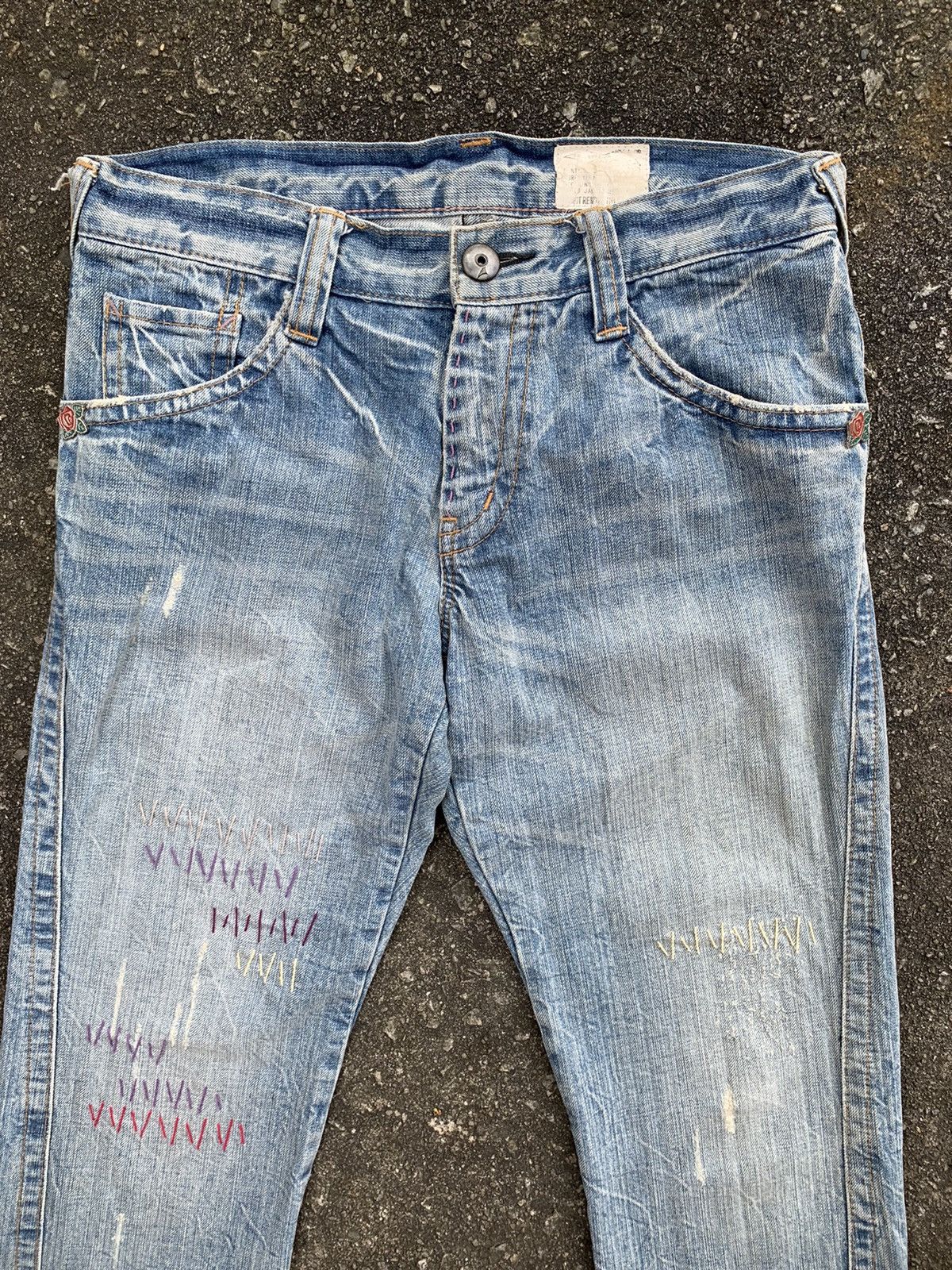 Beauty Beast × If Six Was Nine Distressed Antgauge Embroidered Denim Pants Size US 30 / EU 46 - 8 Thumbnail