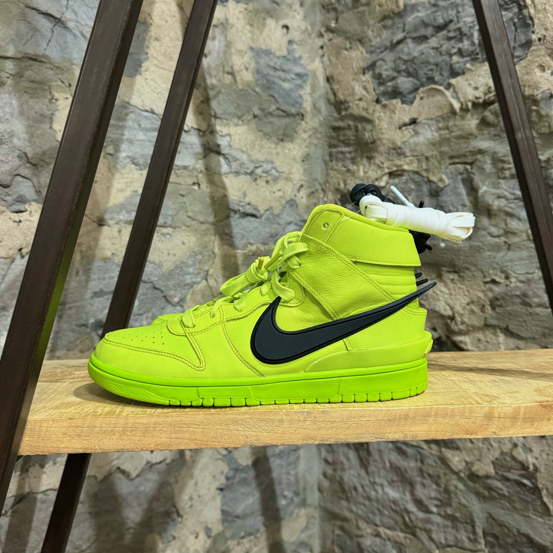 Ambush Design × Nike Nike x Ambush Dunk Hi Atomic Green Sneakers Size US 9.5 / EU 42-43 - 6 Thumbnail