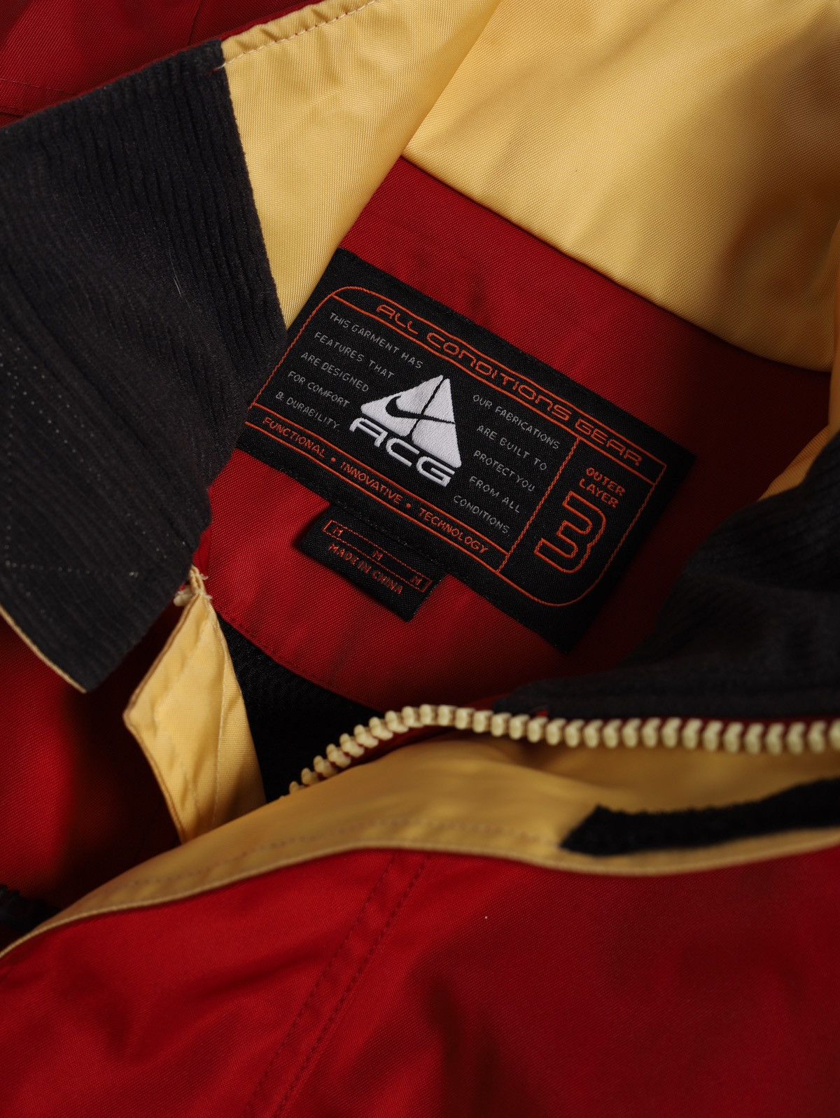 Nike ACG Nike ACG Red Jacket Vintage Windbreaker Size US M / EU 48-50 / 2 - 6 Thumbnail