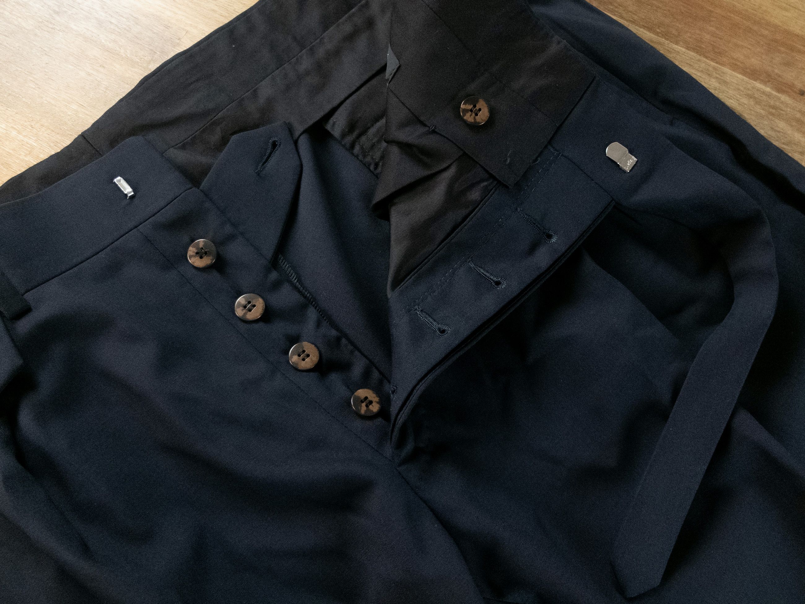 SARTORIO SARTORIO navy blue pleated wool dress pants 38 Italy Size US 38 / EU 54 - 5 Thumbnail