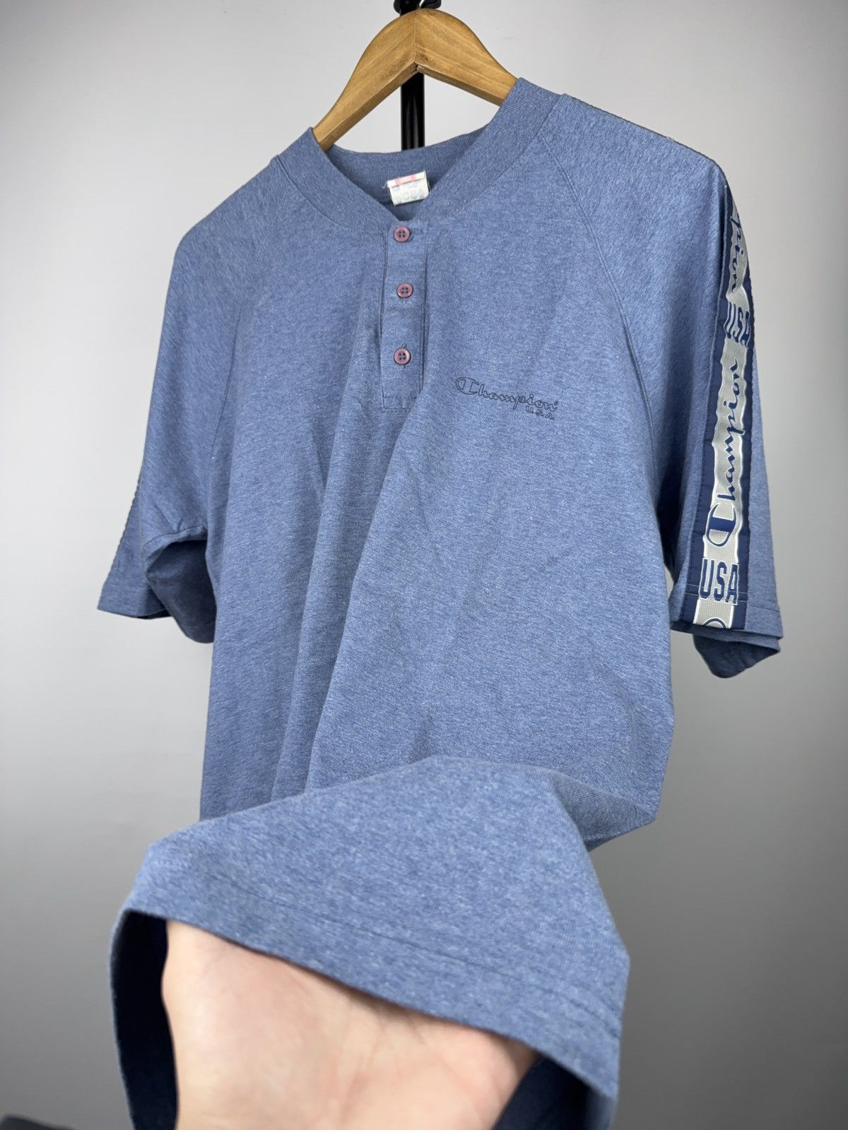 Champion 90s Vintage Champion USA Tape Sleeve Henley T-Shirt Blue Size US L / EU 52-54 / 3 - 7 Thumbnail