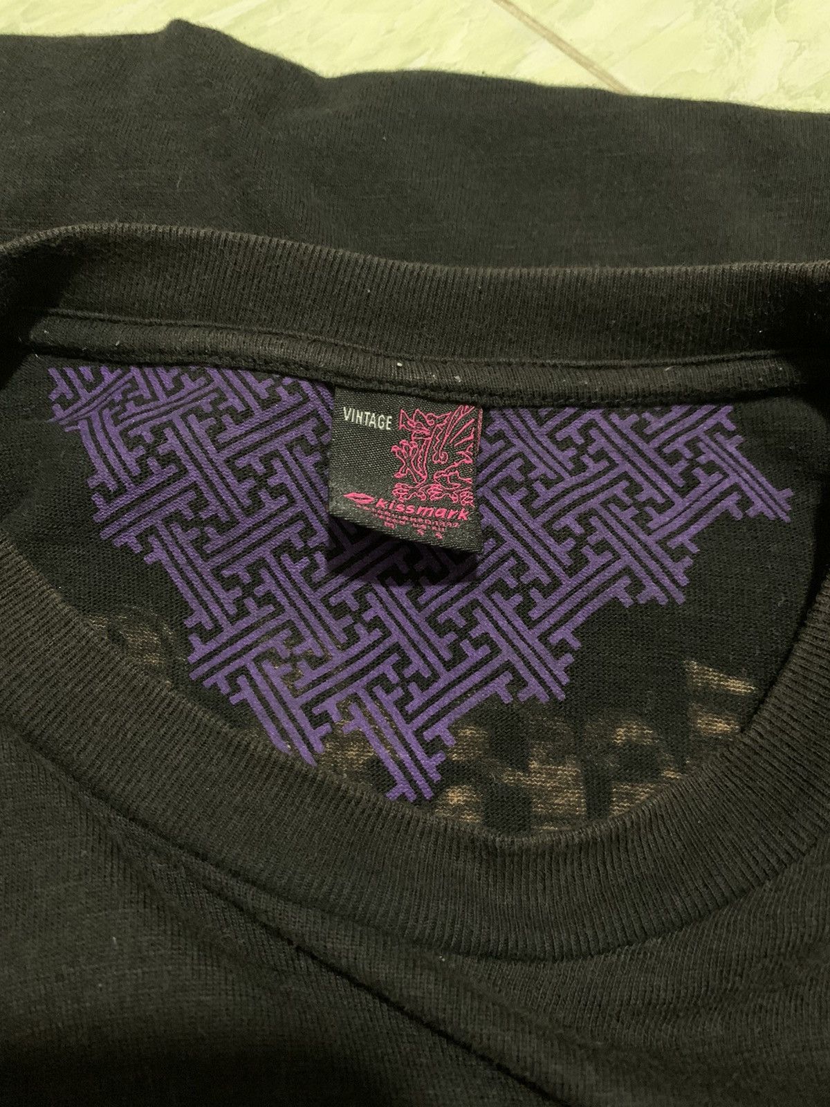 Japanese Brand 🔥KISSMARK🔥Sukajan Shake A SoulRock Tshirt Size US M / EU 48-50 / 2 - 9 Thumbnail