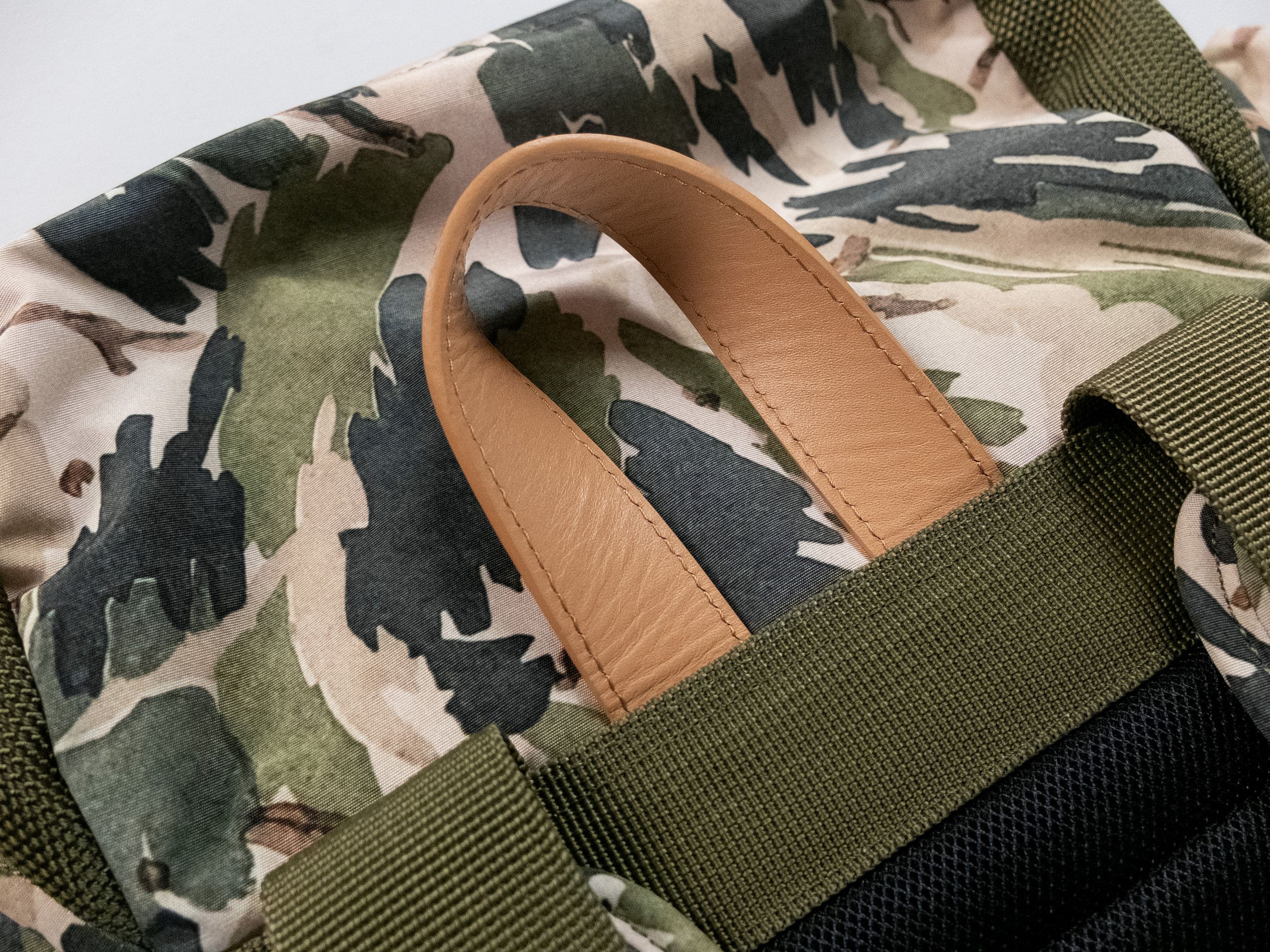 Paul Smith PS PAUL SMITH khaki green abstract print canvas backpack Size ONE SIZE - 8 Thumbnail