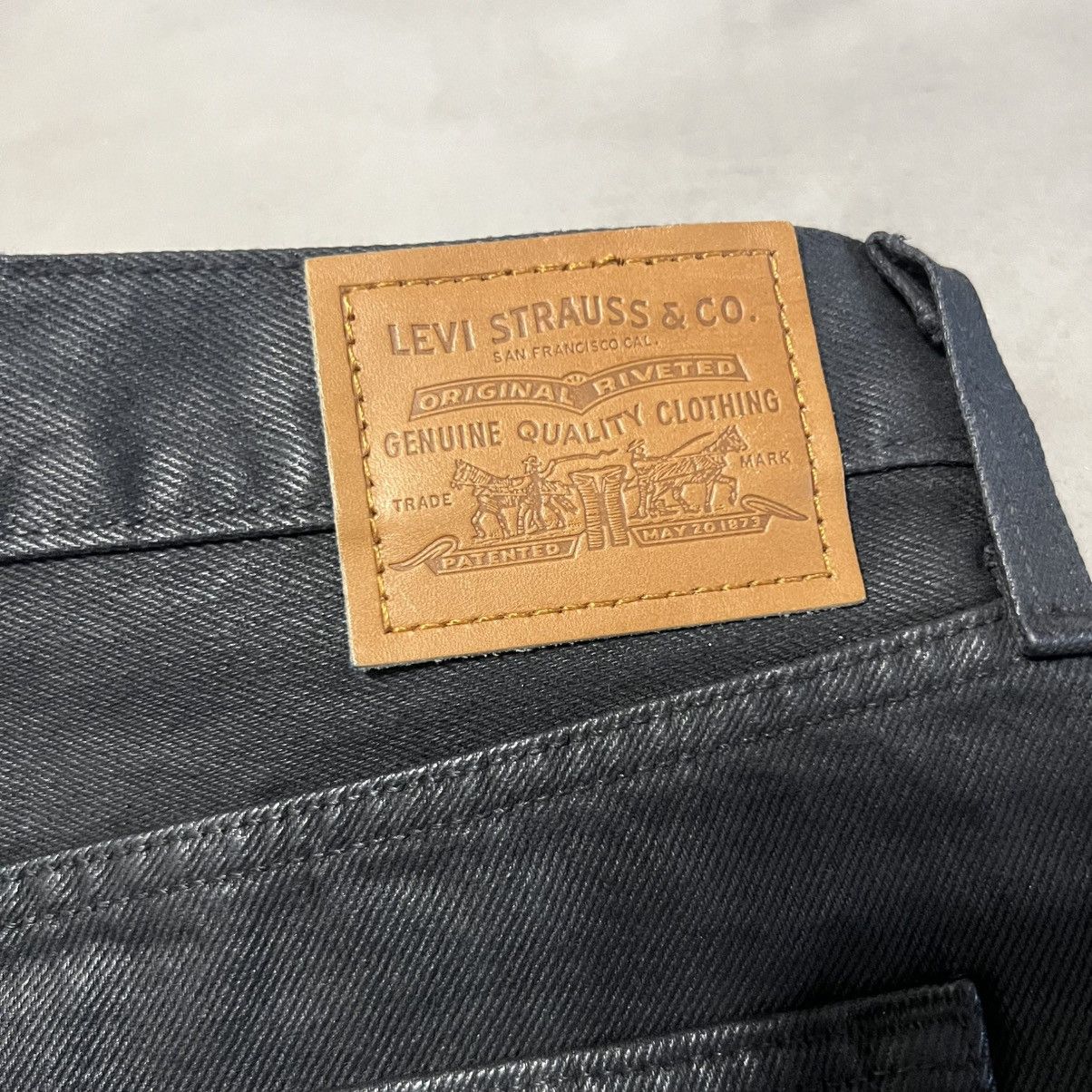 Levi's Icon Premium Coated Denim Skirt Size 27" / US 4 / IT 40 - 4 Thumbnail
