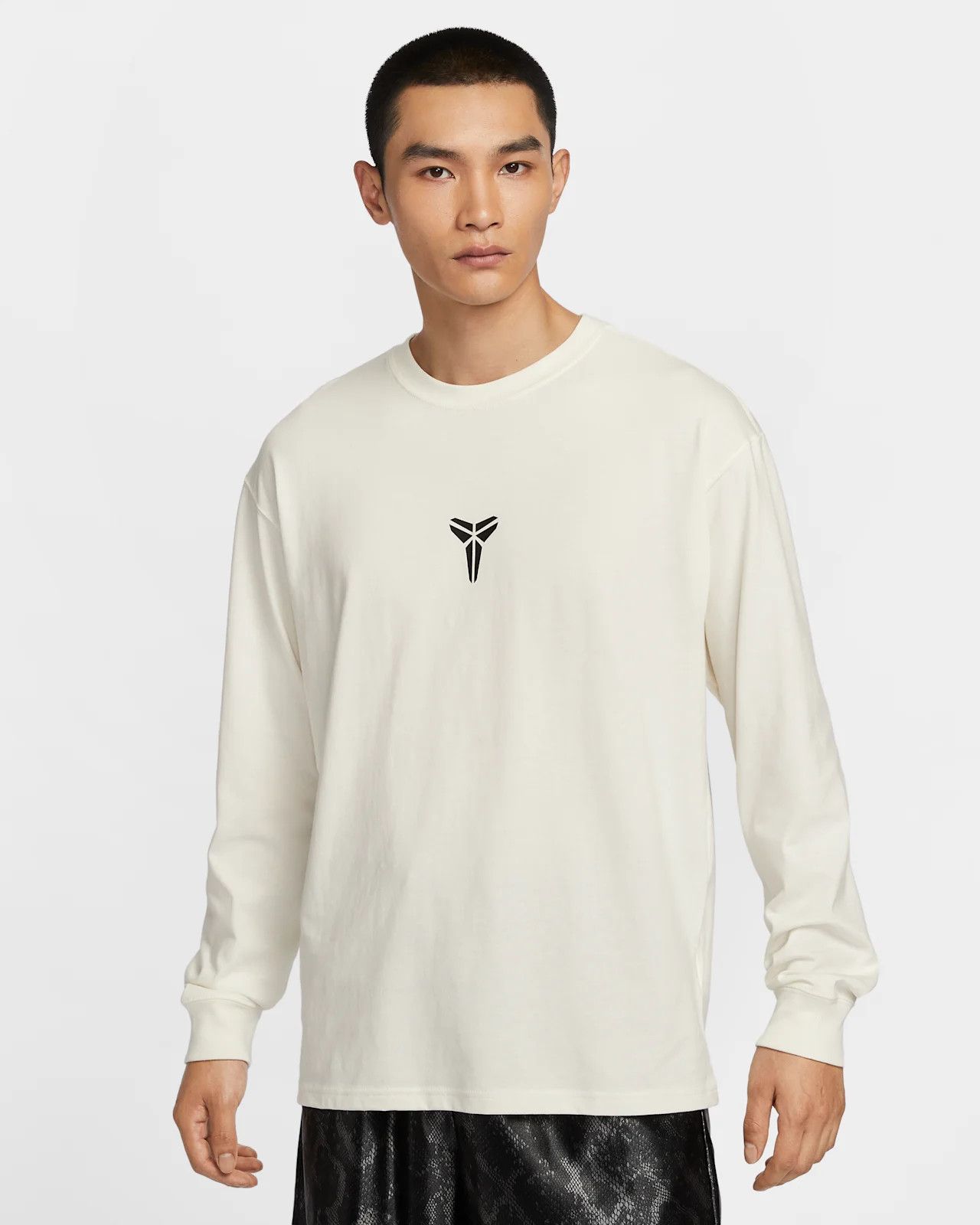Nike Nike Max90 Kobe Year of the Mamba Long-Sleeve Tee IB0241-133 Size US S / EU 44-46 / 1 - 13 Thumbnail
