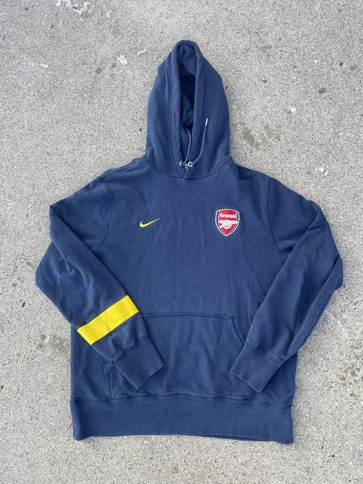 Nike discount arsenal hoodie