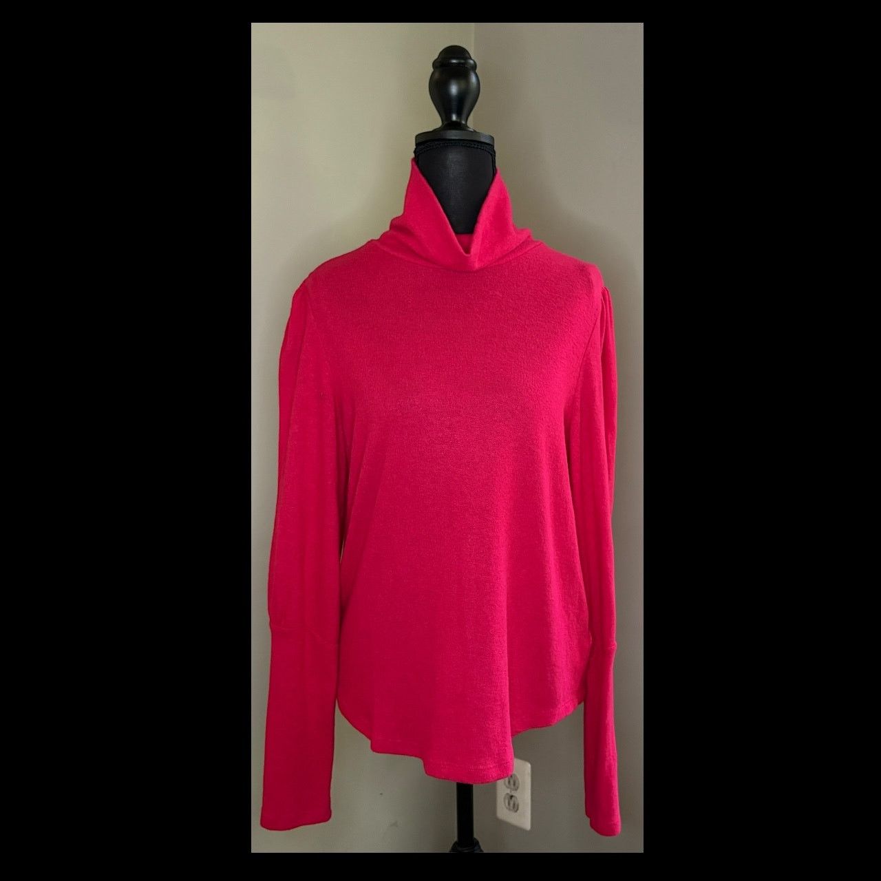 Anthropologie Anthropologie Fuschia Turtleneck Sweater Size M / US 6-8 / IT 42-44 - 2 Thumbnail