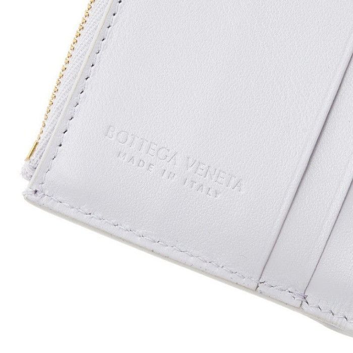 Bottega Veneta o1n1vont1124 Size: OS / Tri-Fold Zip Wallet in White Size ONE SIZE - 5 Thumbnail