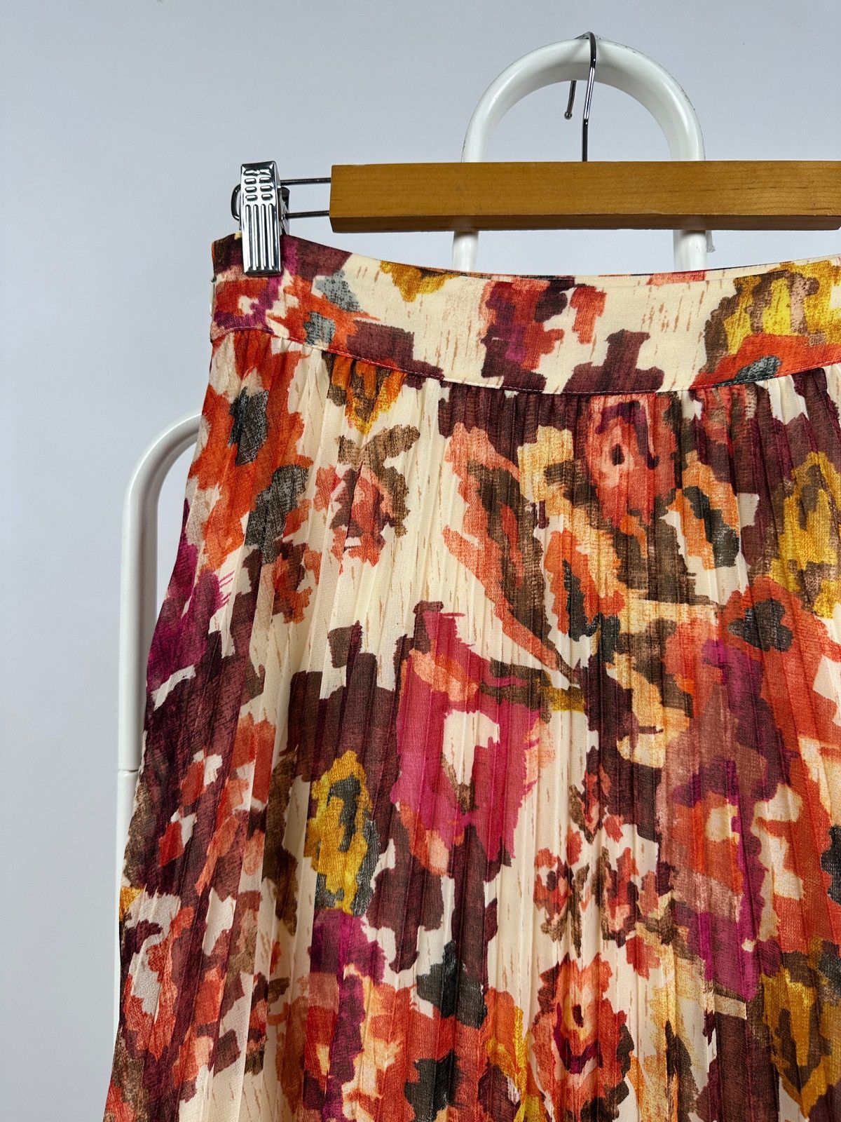 Sezane Sezane x Chufy Dilo Mara Floral Print Maxi Skirt Size 26" / US 2 / IT 38 - 9 Thumbnail