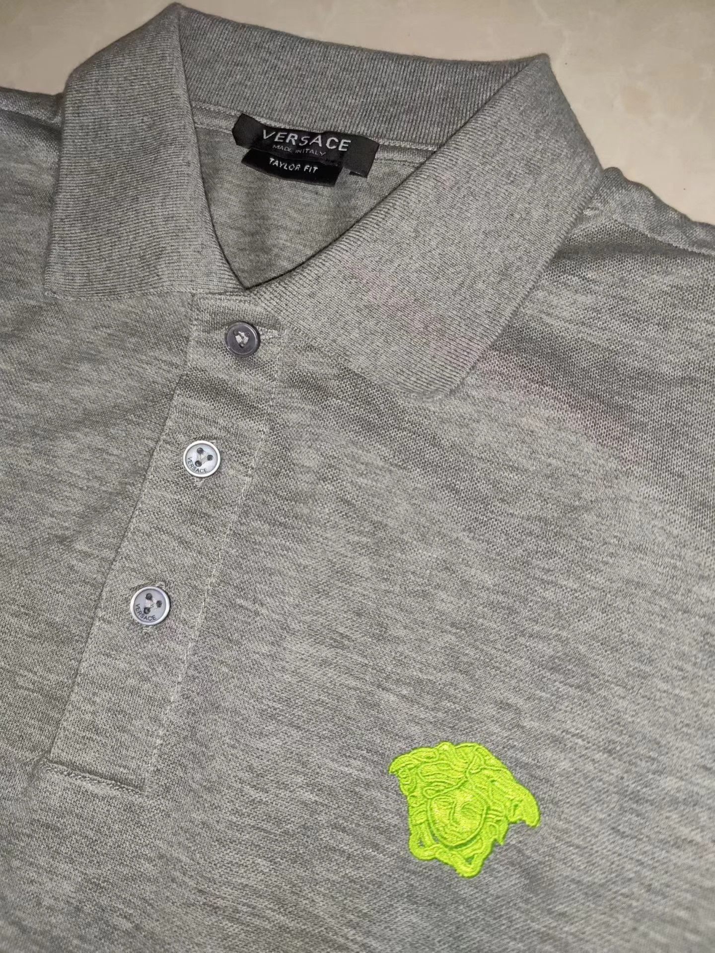 Versace Versace embroidered patch polo shirt Size US M / EU 48-50 / 2 - 3 Thumbnail
