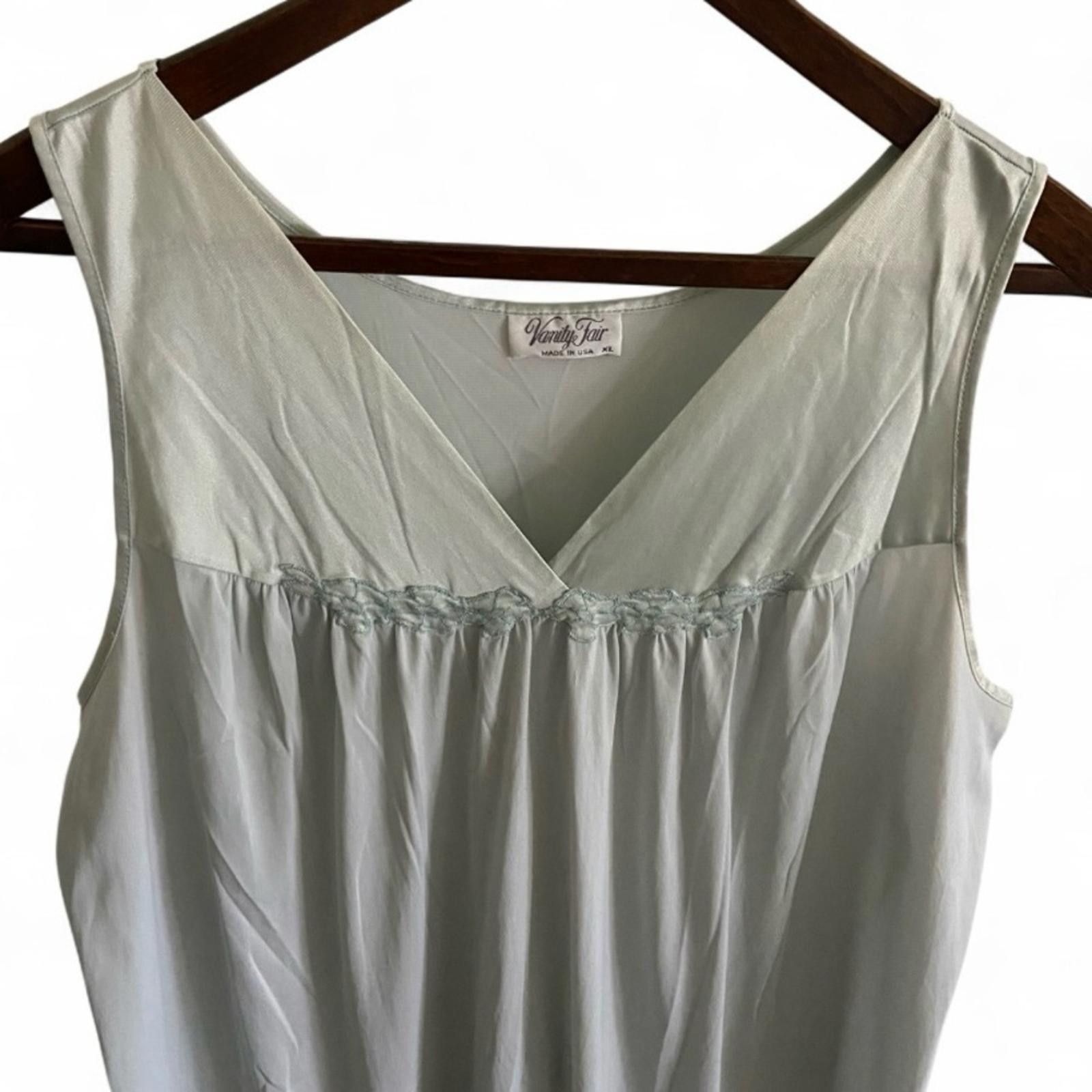 Other Vintage Vanity Fair Blue Embroidered Floral Slip Dress Sz XL Size ONE SIZE - 3 Thumbnail