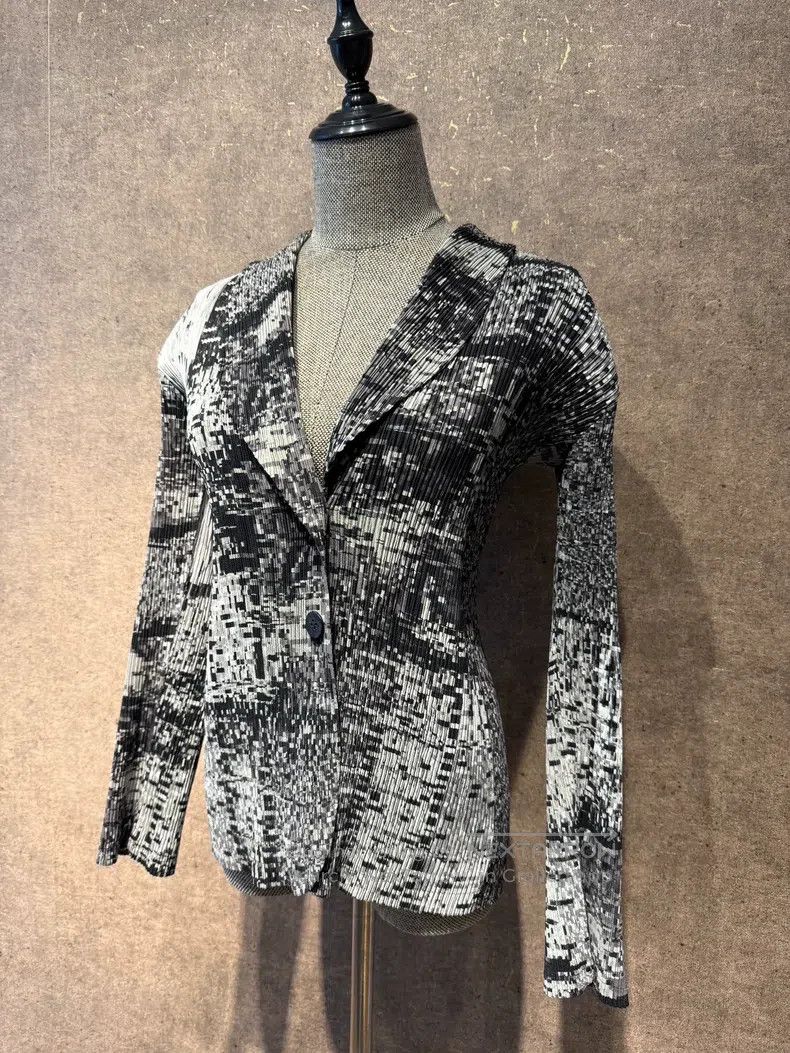 Issey Miyake Issey Miyake Mosaic Print Cardigan Coat Top Size M / US 6-8 / IT 42-44 - 5 Thumbnail
