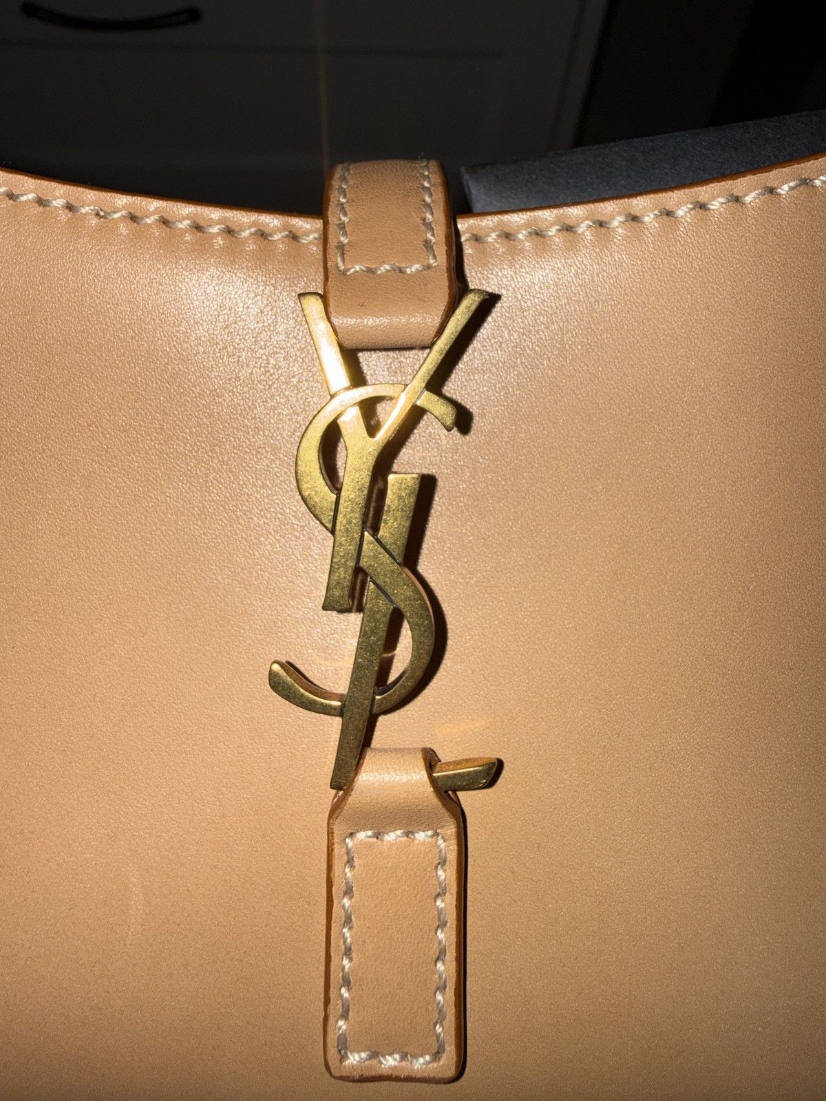 Yves Saint Laurent Saint Laurent (YSL) Le 5 à 7 Mini Hobo Bag Size ONE SIZE - 19 Thumbnail