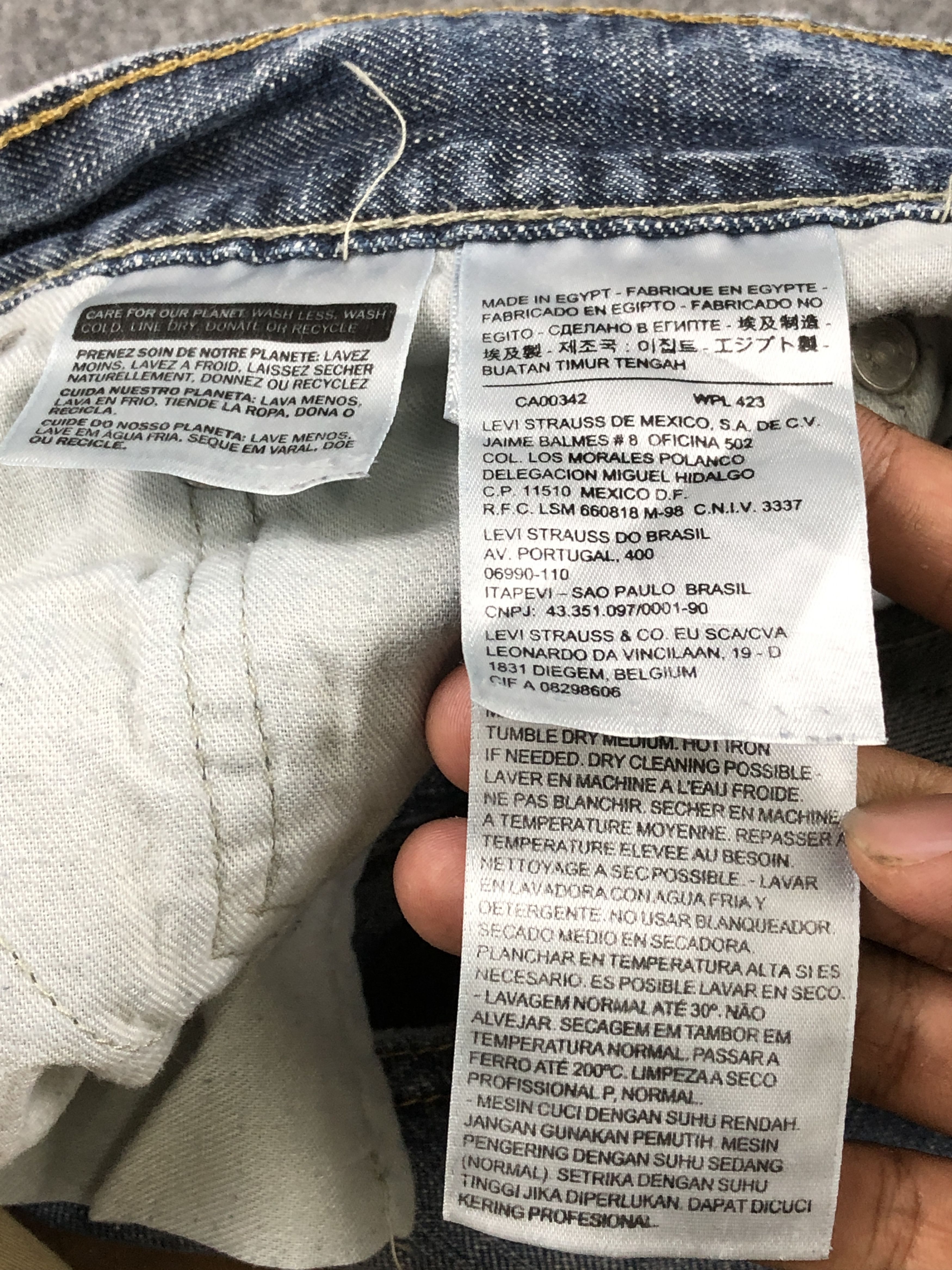 Levi's Faded Blue Vintage Levis 569 Loose Jeans DP2291 Size US 34 / EU 50 - 13 Thumbnail