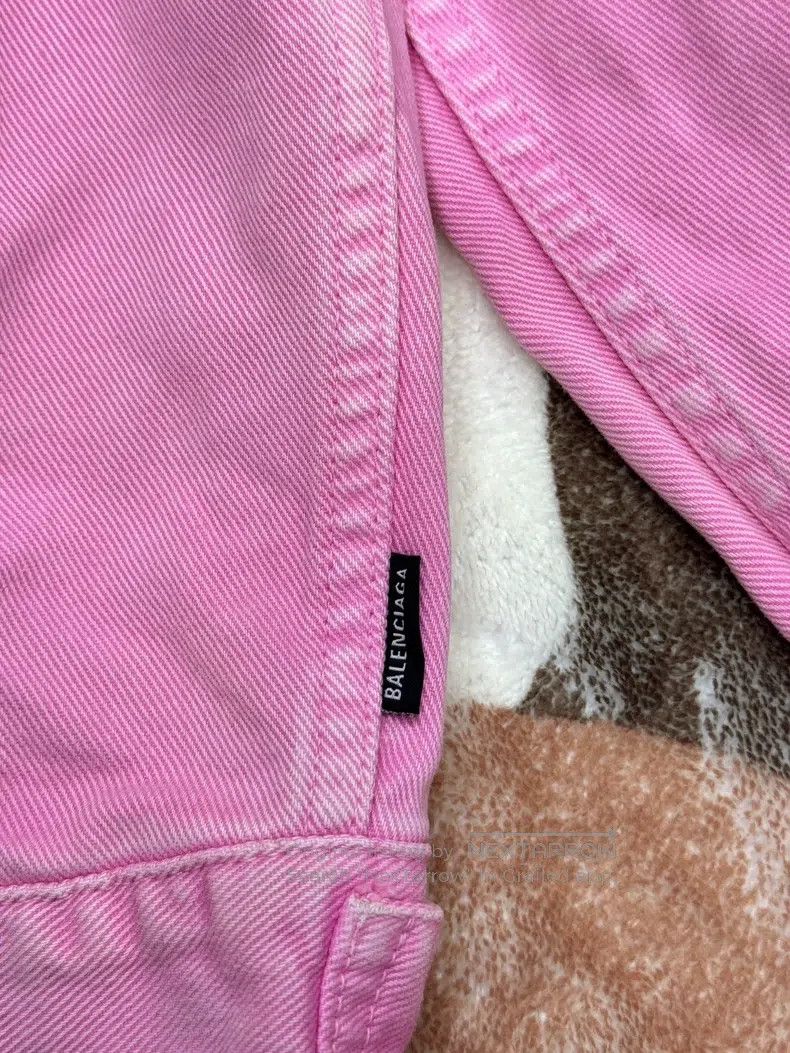 Balenciaga Balenciaga Valentine's Day Series Solid Color Front Logo L Size XXS / US 00 / IT 34 - 7 Thumbnail