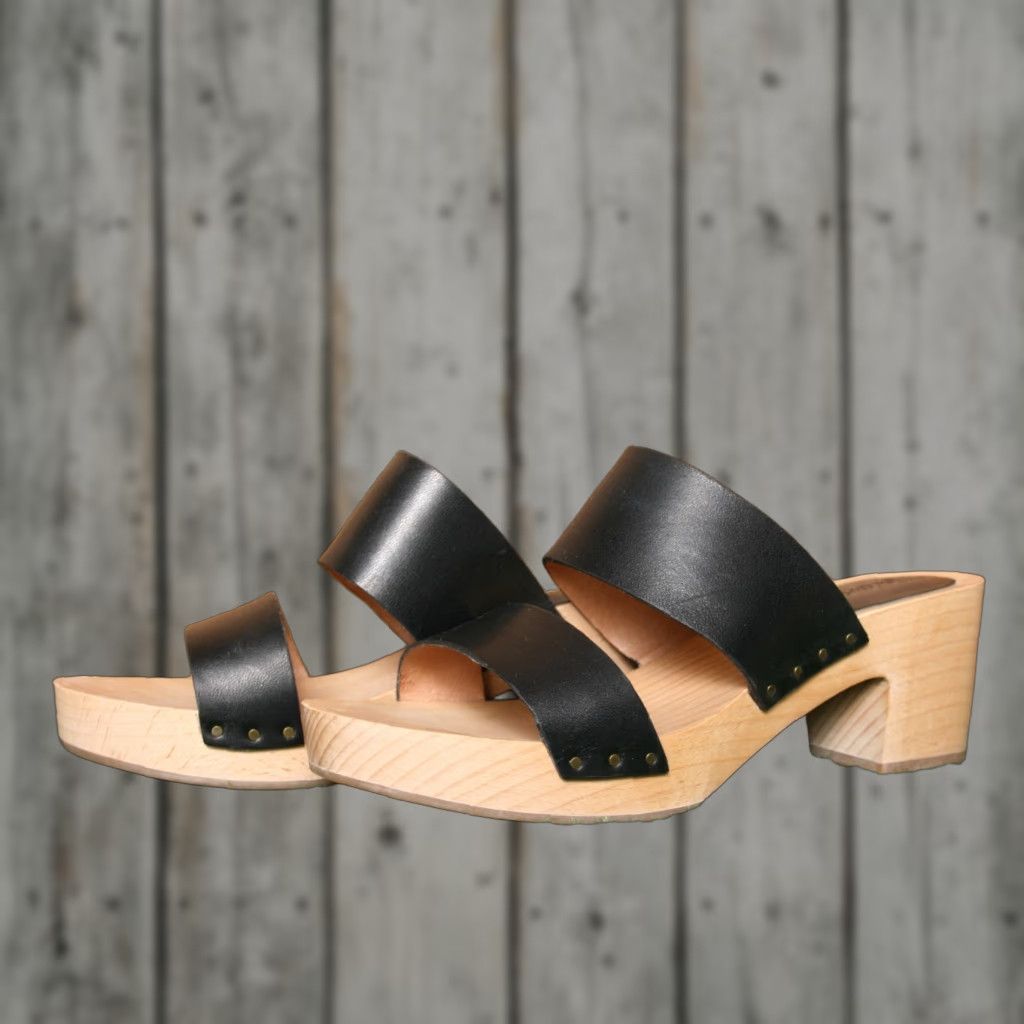 Madewell VINTAGE MADEWELL Clara Black Leather Dual Strap Wood Heel Clog Sandals 8.5 Womens Sandal Slim Block Heel Decade 2010s Size US 9 / IT 39 - 1 Thumbnail