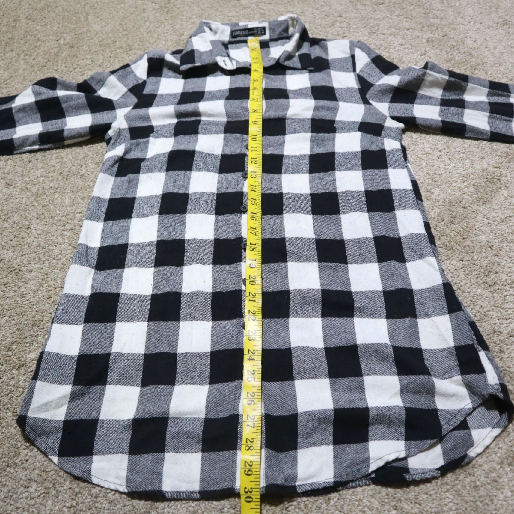 Vintage Zanzea Womens Shirt Adult 6 Black & Gray Plaid Long Sleeve Collared Button Down Size M / US 6-8 / IT 42-44 - 7 Thumbnail