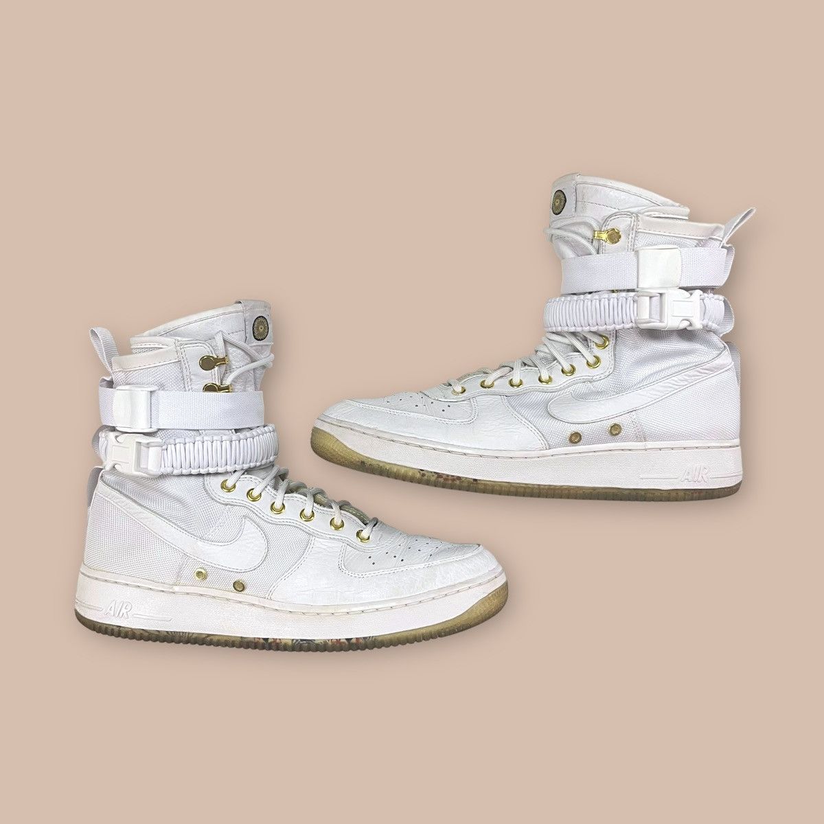 Nike Nike SF Air Force 1 "Lunar New Year" Size US 12 / EU 45 - 9 Thumbnail