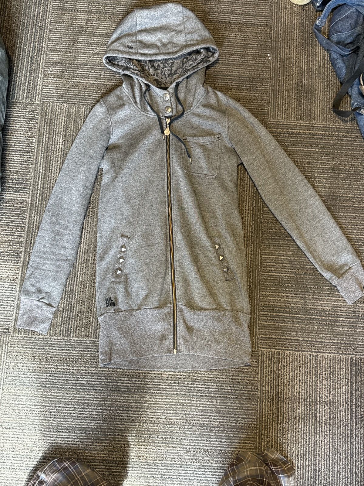 Le Grande Bleu (L.G.B.) LGB style studded volcom hoodie Size US XS / EU 42 / 0 - 5 Thumbnail