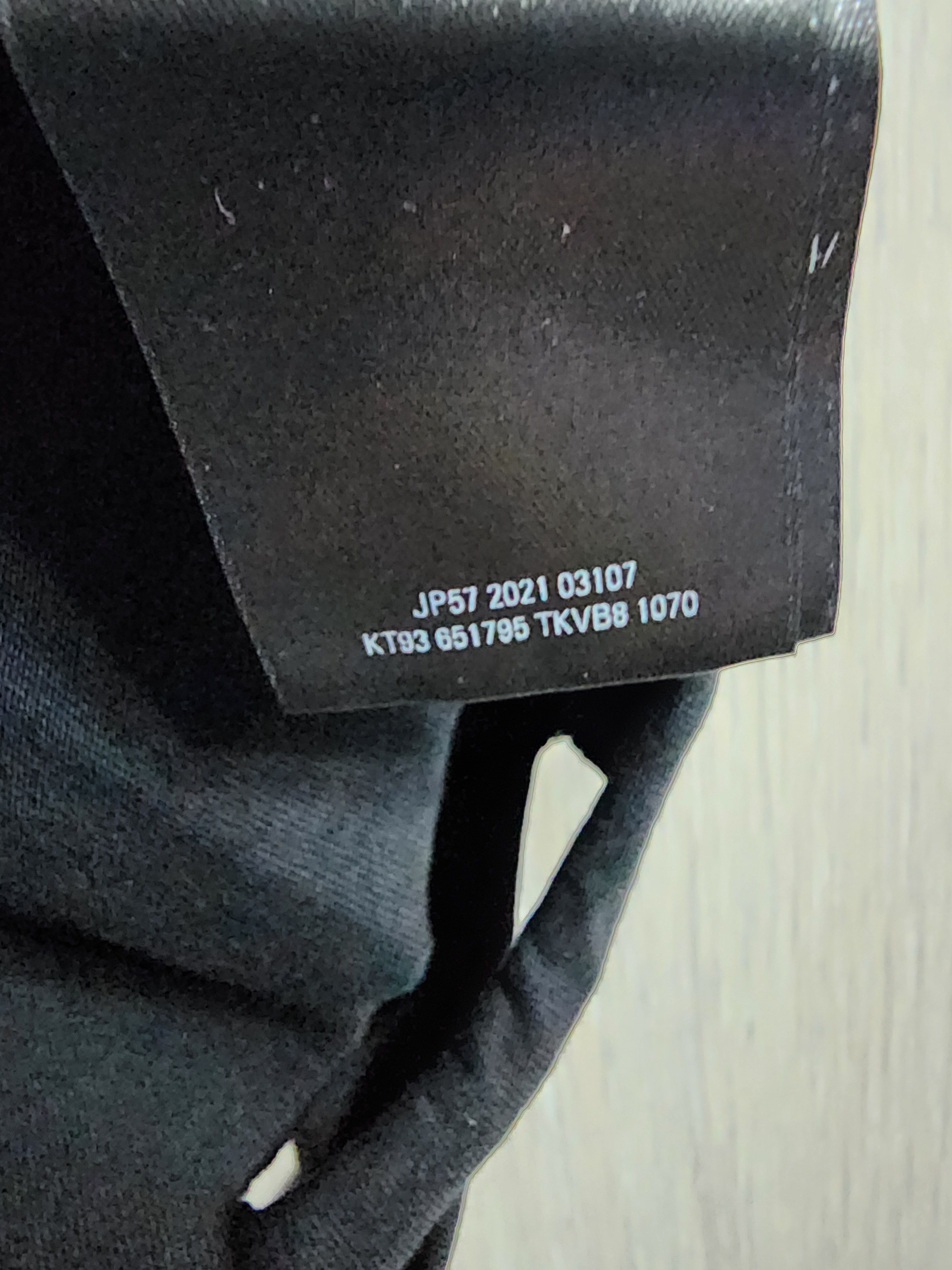 Balenciaga Caps Destroyed Flatground T-Shirt Size US S / EU 44-46 / 1 - 9 Thumbnail