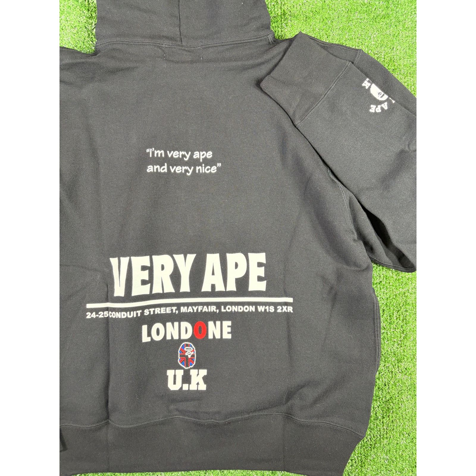 Bape BAPE London Exclusive 'Very Ape' Black Hoodie Size Medium Size US M / EU 48-50 / 2 - 3 Thumbnail
