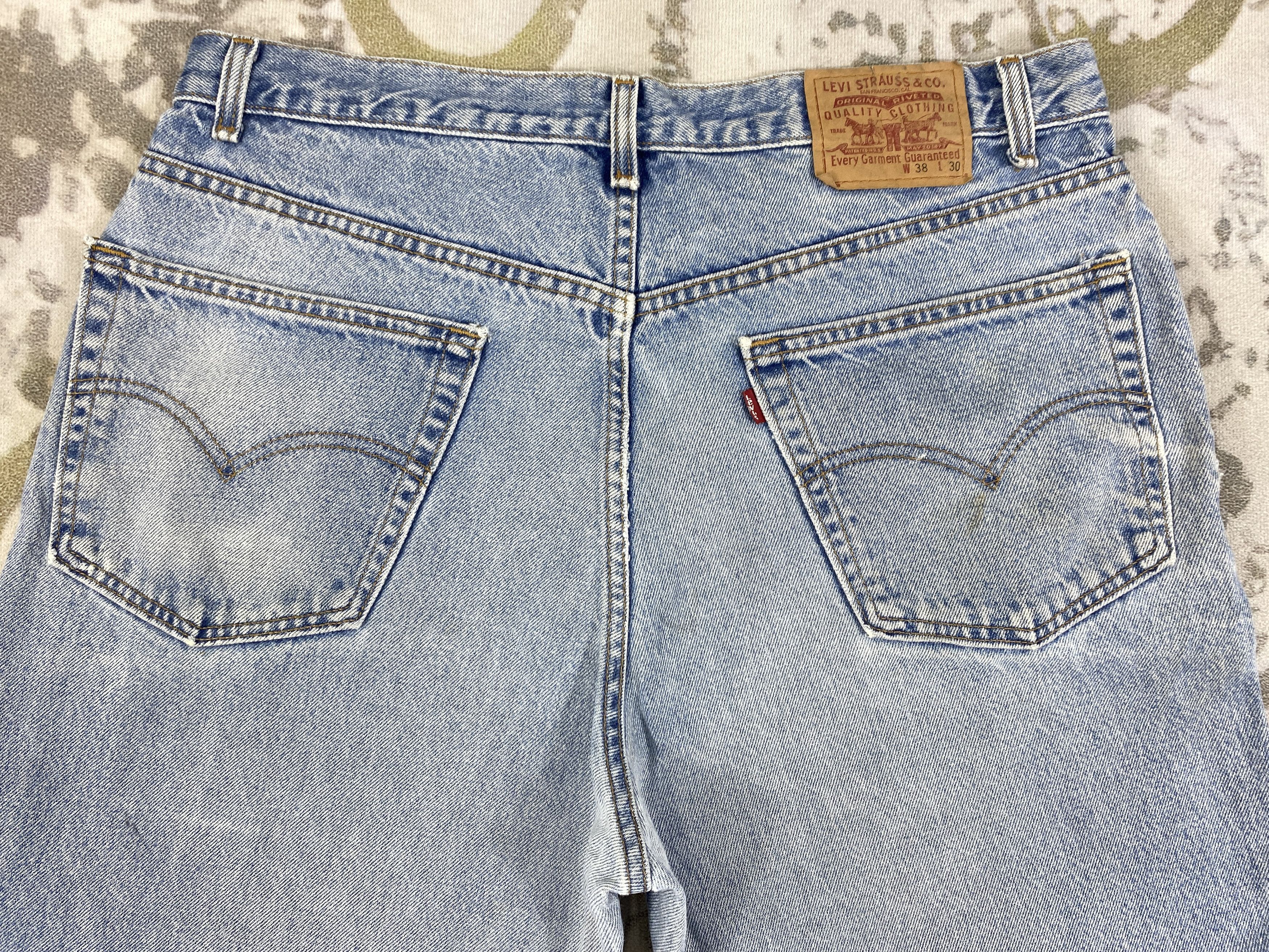 Levi's Light Wash Vintage Levi's 550 Relaxed Denim 36 x 30 JN640 Size US 36 / EU 52 - 4 Thumbnail