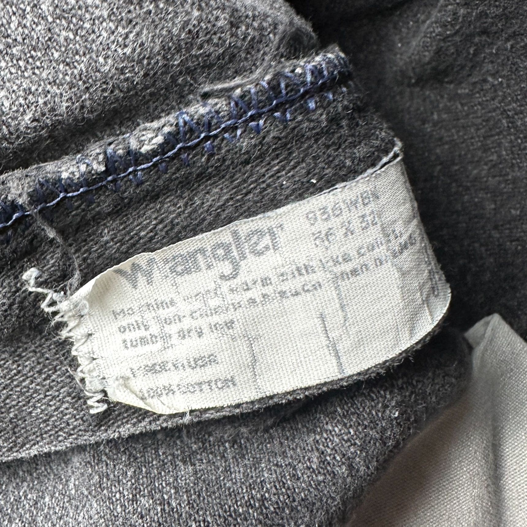 Wrangler VINTAGE Wrangler Jeans Mens 34x30 Black Denim Pants USA Made Jeans 90s Mens Regular 34 30 Black Cotton Denim 5-Pocket Design Button Zip Size US 34 / EU 50 - 5 Thumbnail