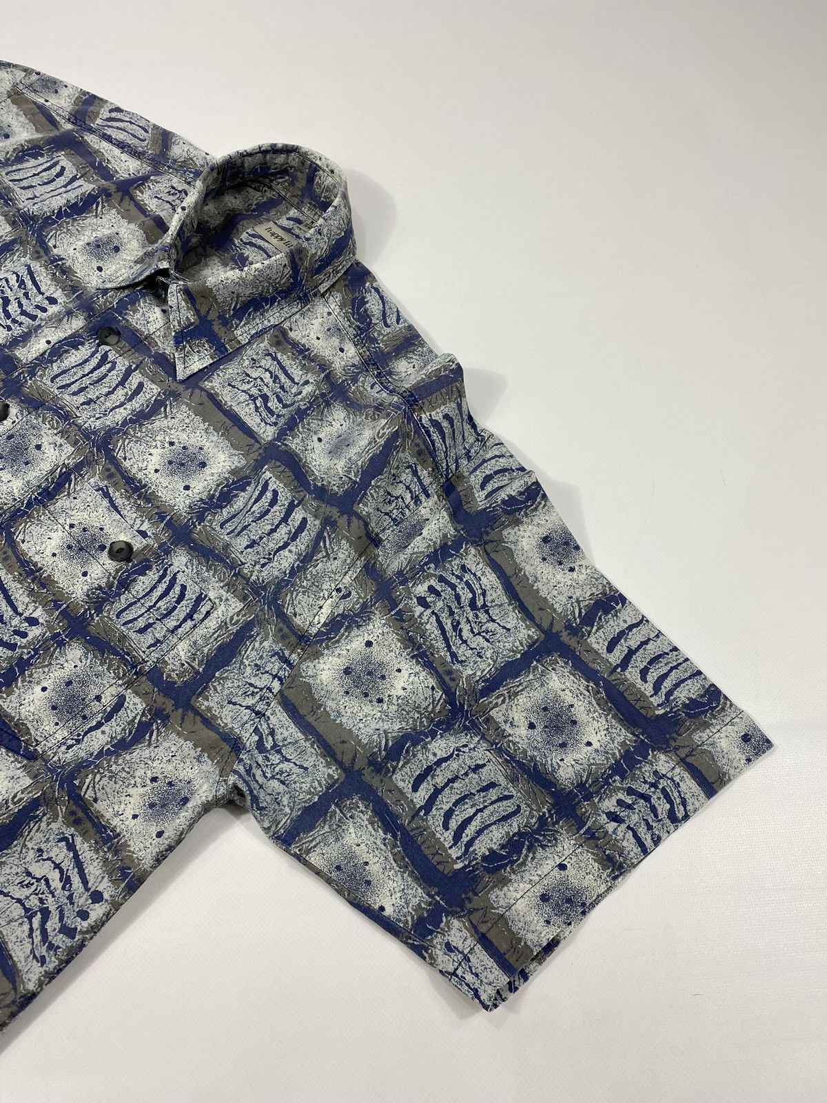 Vintage Vintage 90s Ancient Abstract Crazy Hawaiian Festival Shirt Size US XL / EU 56 / 4 - 5 Thumbnail
