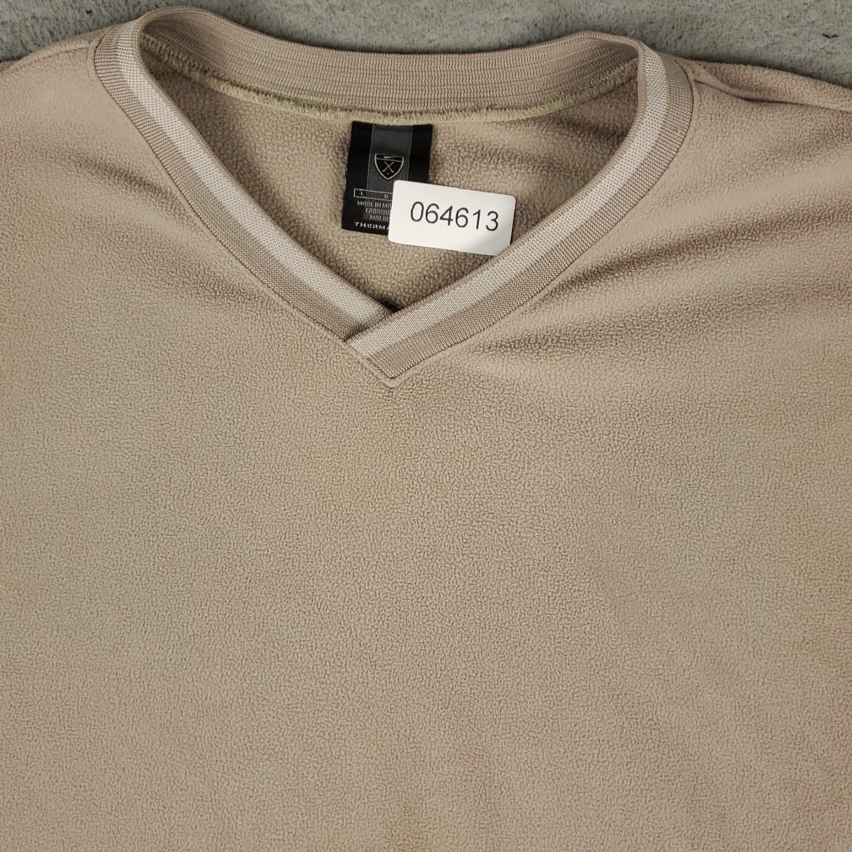 Nike Nike Sweater Mens Size Large Beige Fleece V Neck Golf Pullover Sweatshirt Size US L / EU 52-54 / 3 - 2 Thumbnail