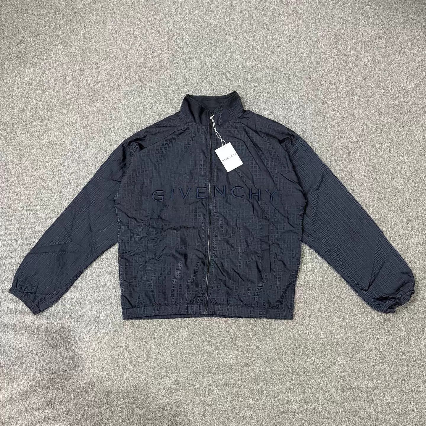 Givenchy Givenchy all over logo jacket NWT 54 Size US L / EU 52-54 / 3 - 1 Thumbnail
