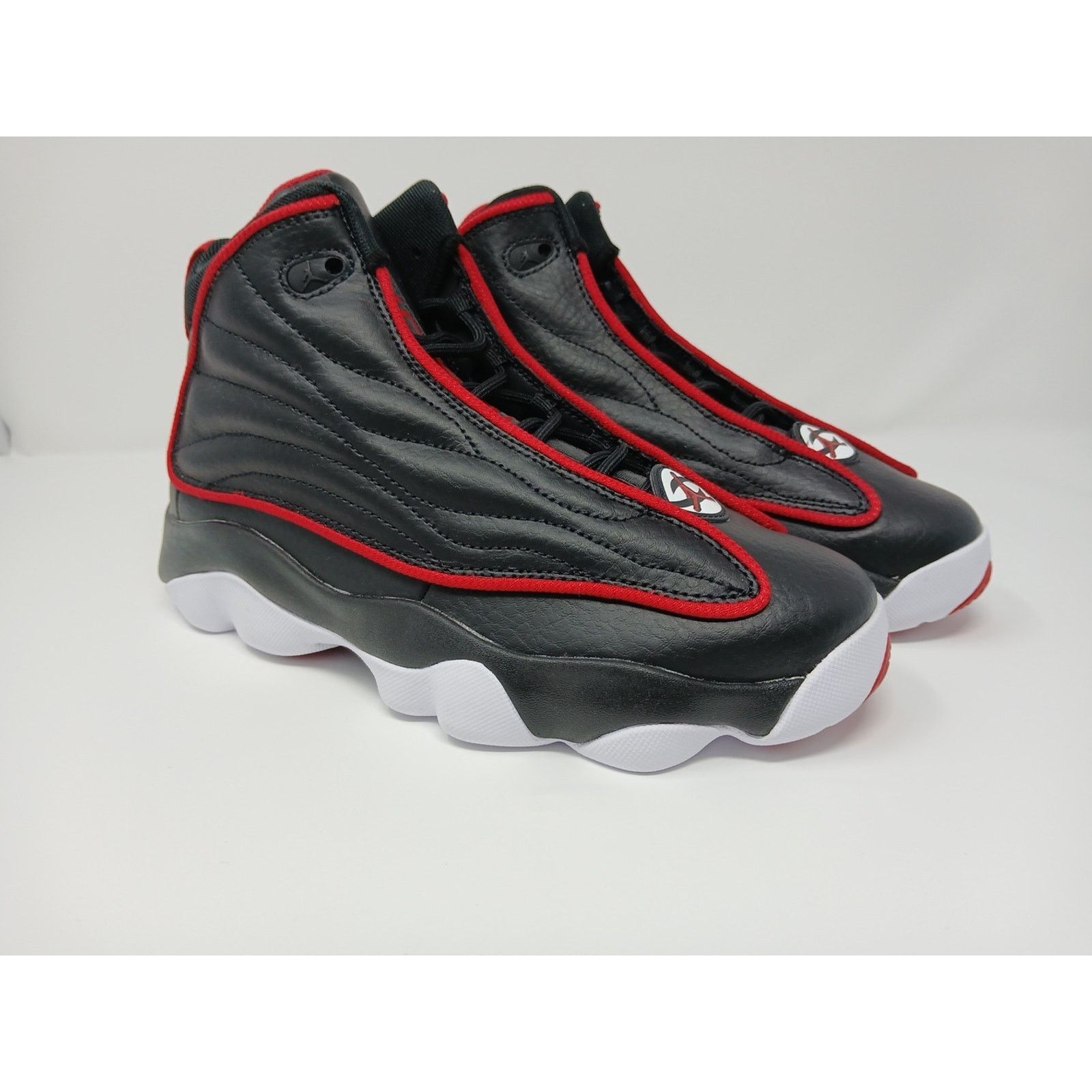 Jordan Brand Air Jordan Pro Strong GS Bred Black Sneakers Kids Size 6.5Y Size US 6.5 / EU 39-40 - 14 Thumbnail