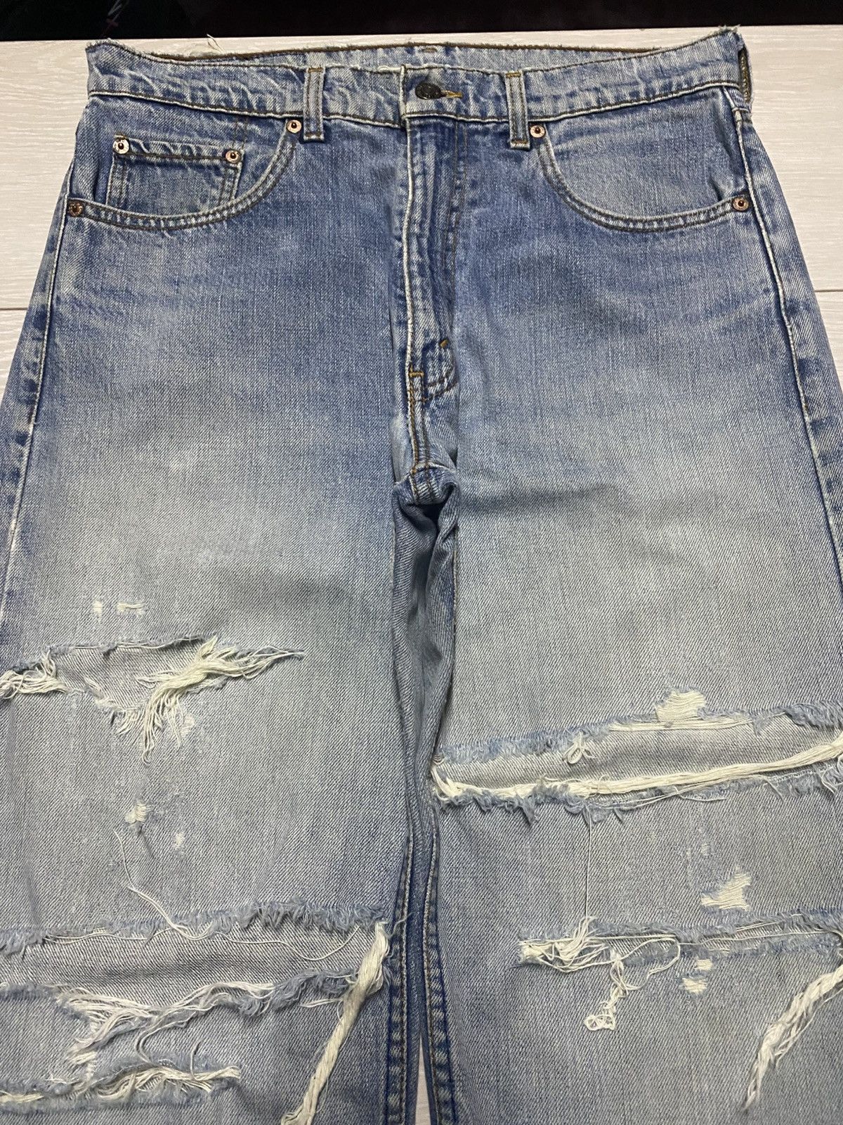 Levi's Vintage Levis 509 Destroyed Baggy Jeans Size US 32 / EU 48 - 3 Thumbnail