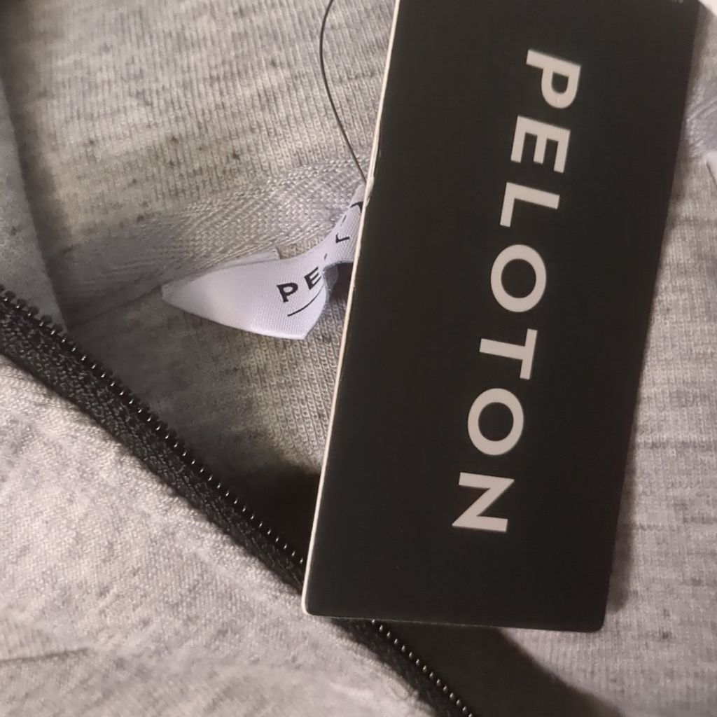 Peloton Peloton on the go full zip hoodie size large Size US L / EU 52-54 / 3 - 8 Thumbnail
