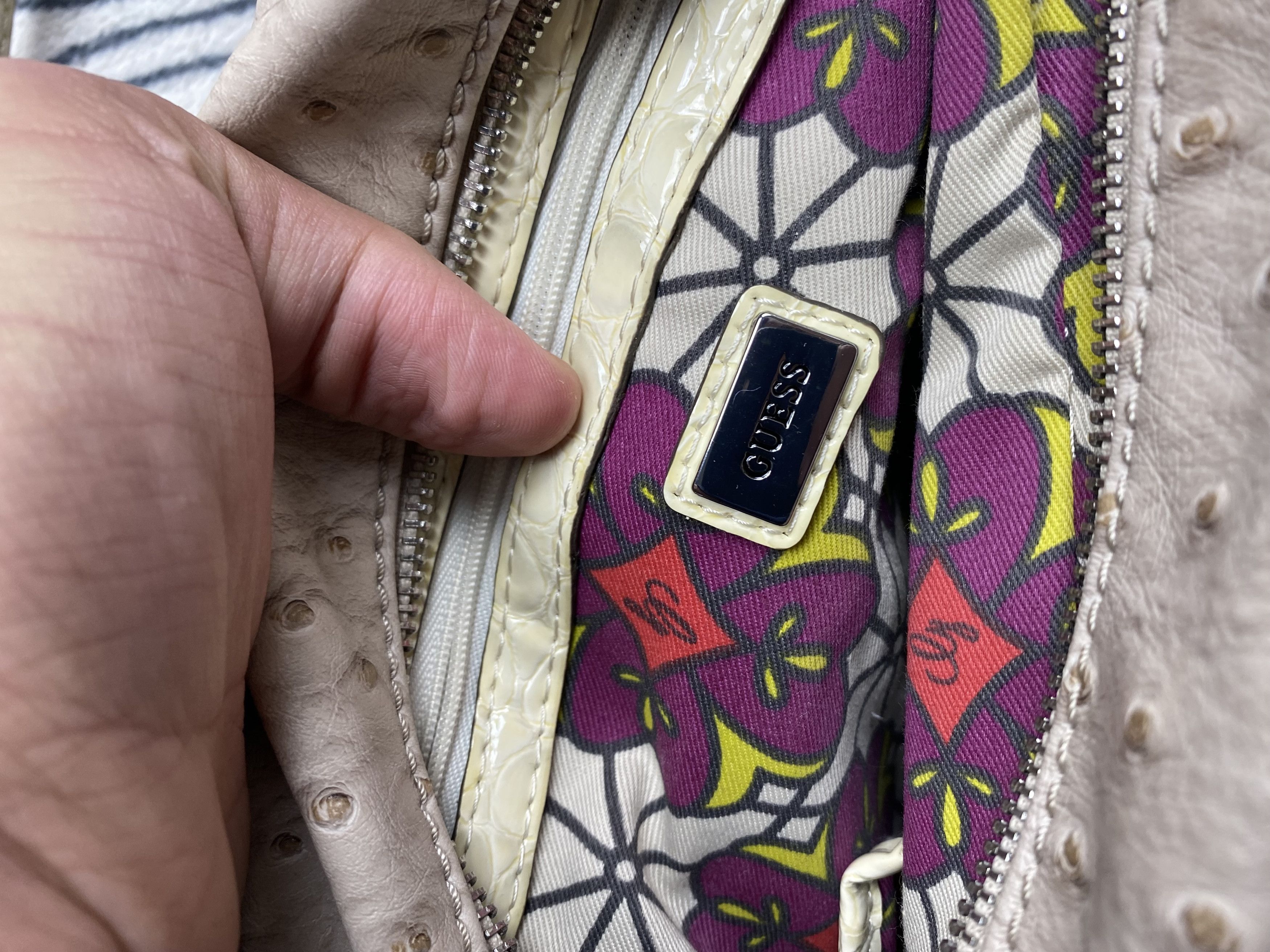 Guess Guess USA Vintage Handbag Bag Y2K 2000s Size ONE SIZE - 8 Thumbnail