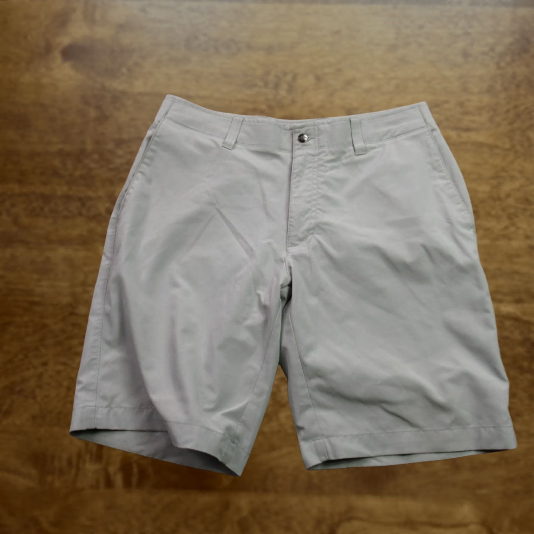 Callaway Callaway Shorts Mens 33 Chino Gray Lightweight Outdoors Button Pockets Size US 33 - 1 Thumbnail