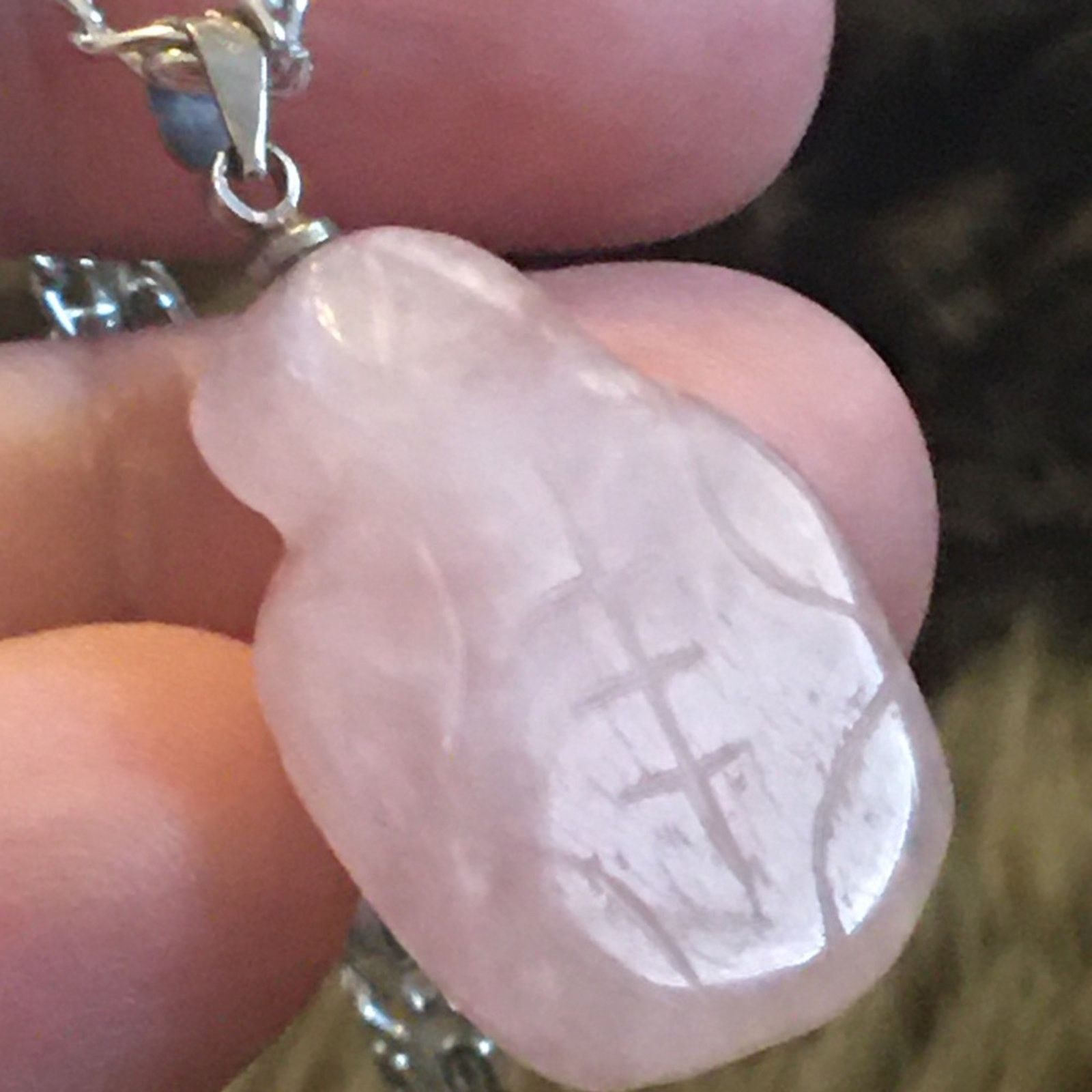 Vintage Vintage hand carved rose quartz turtle necklace Size ONE SIZE - 7 Thumbnail