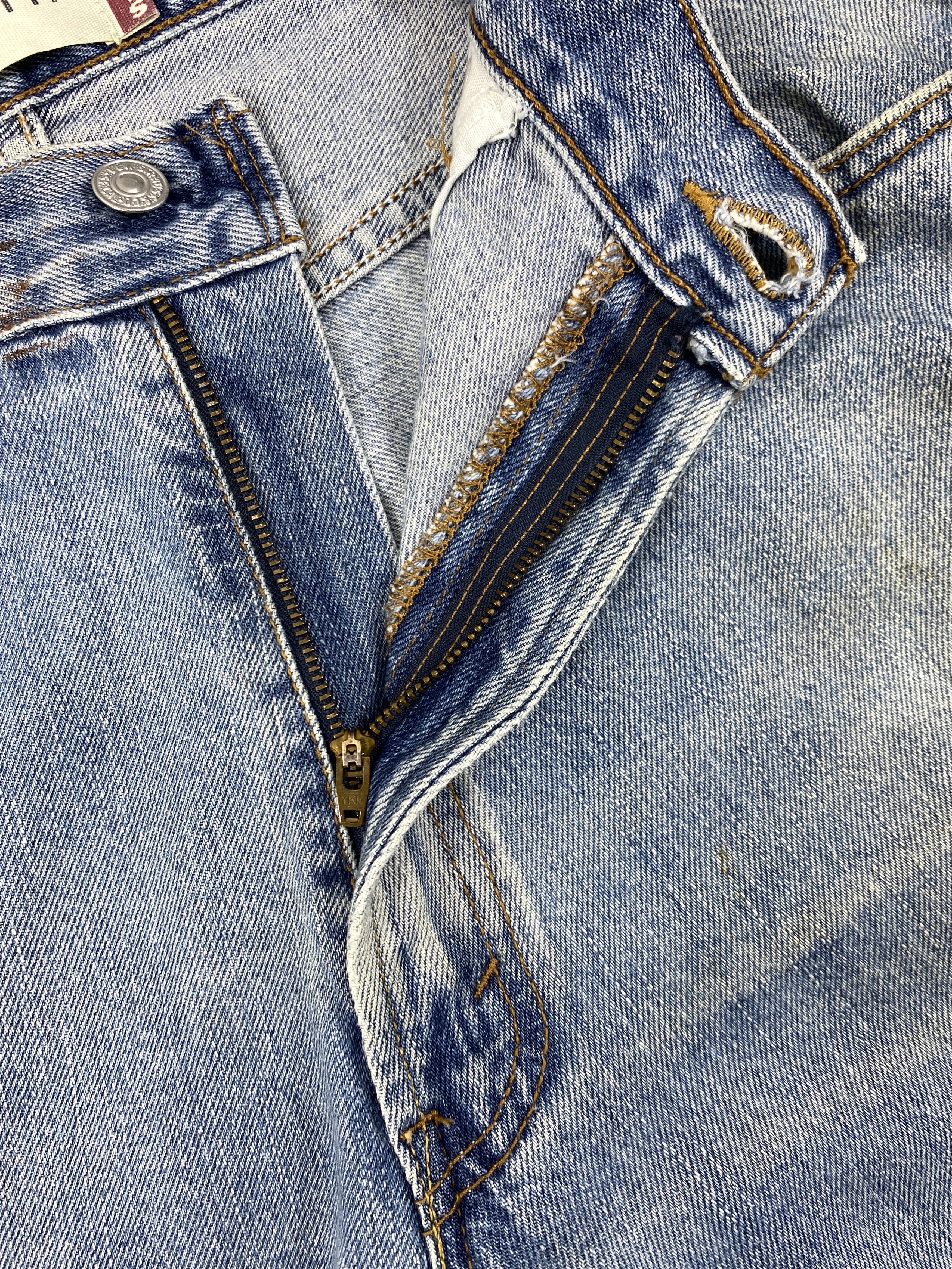 Vintage Light Blue Wash Vintage Levi's 550 36x32 Denim -JN2121 Size US 36 / EU 52 - 6 Thumbnail