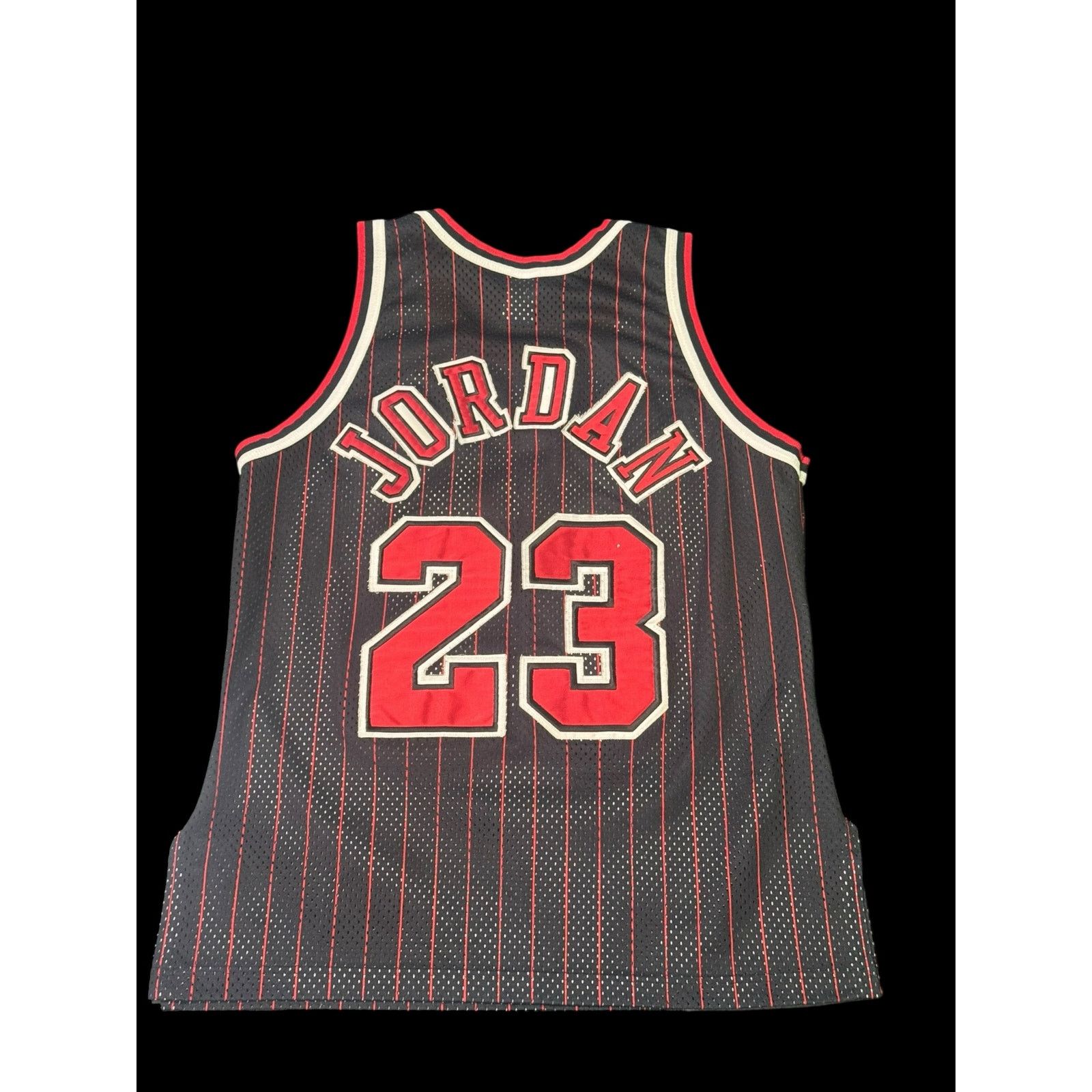 Champion Bulls Jordan # 23 jersey Size US L / EU 52-54 / 3 - 2 Thumbnail
