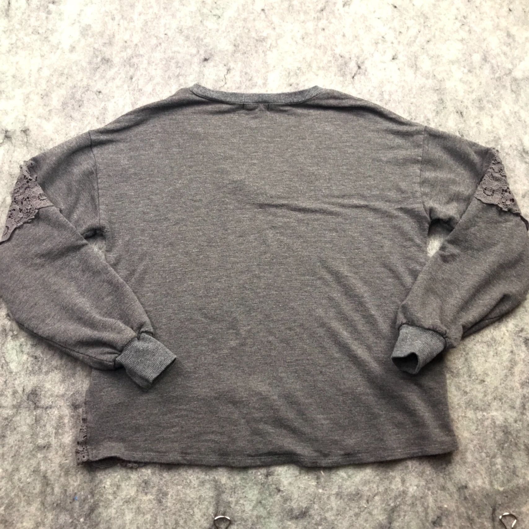 Vintage Eyeshadow Shirt Women Small Gray V-Neck Long Sleeve Crochet Lace Trim Stretch Casual Top Lacey Gray Women S V-Neck Tops 90s Inspired? (No, avoid 90s) Size S / US 4 / IT 40 - 7 Thumbnail