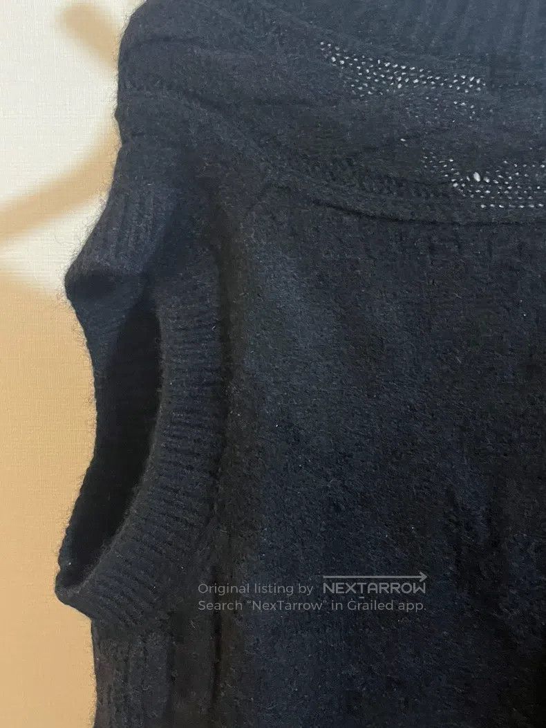 Comme des Garcons Comme des Garcons Wool V-neck knit vest Size S / US 4 / IT 40 - 4 Thumbnail