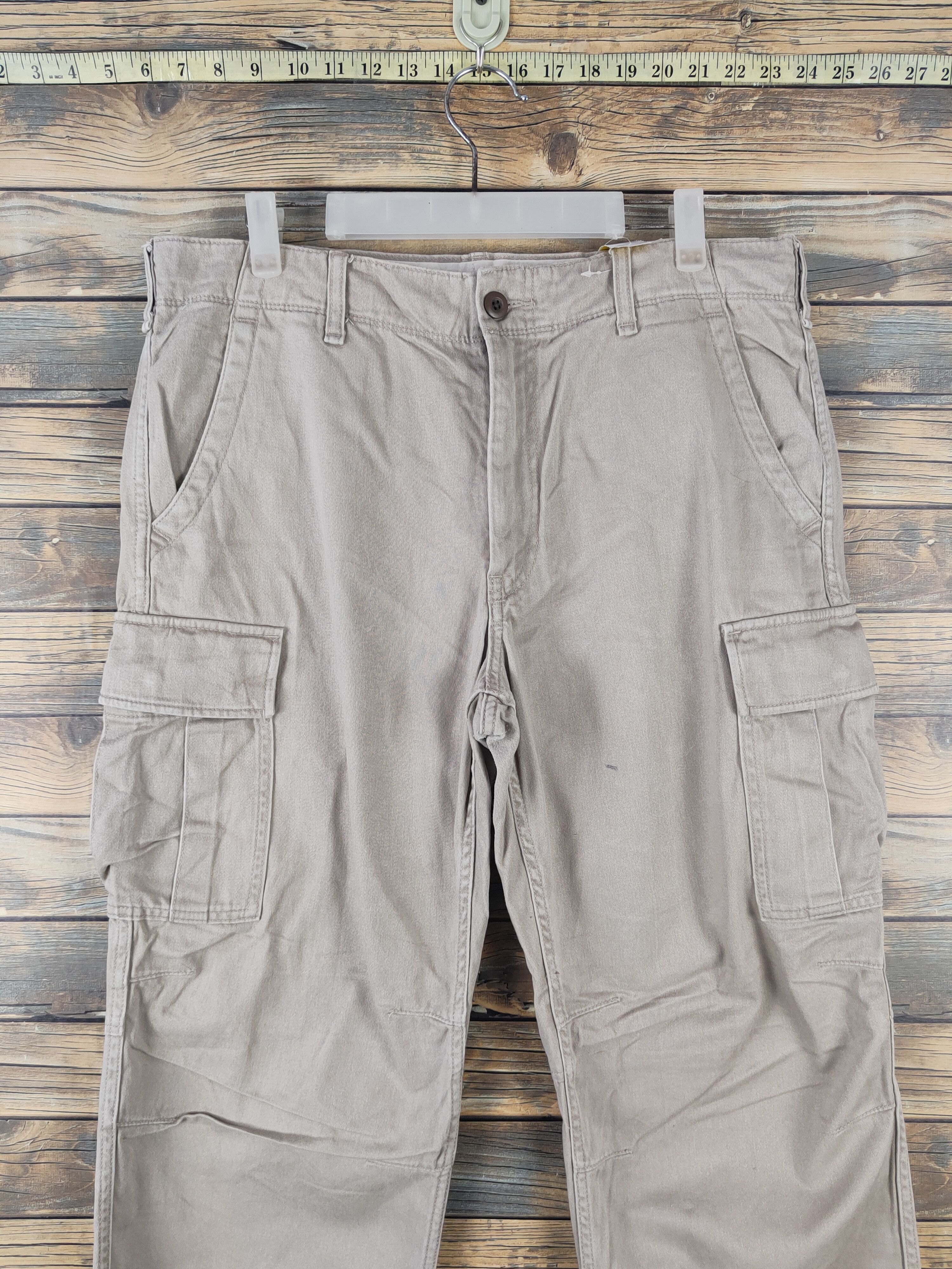Japanese Brand DL Uniqlo Beige Multipocket Cargo Pants #2117 Size US 36 / EU 52 - 2 Thumbnail